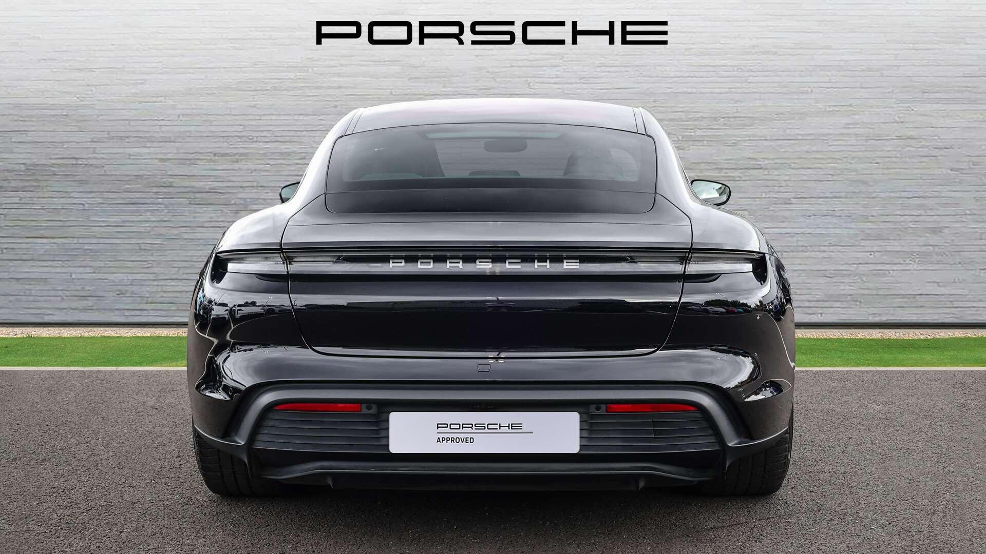 Porsche Taycan view 10