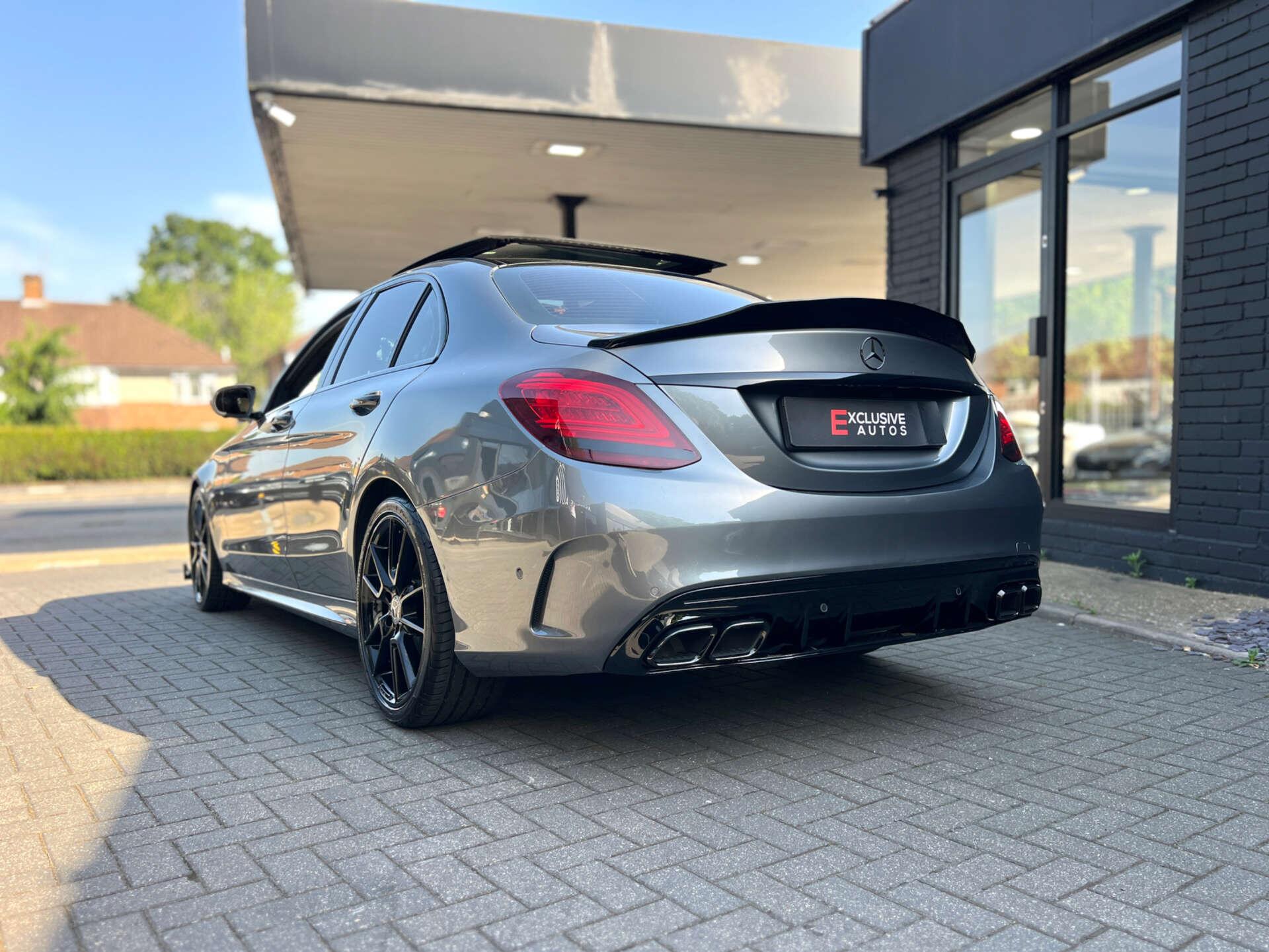 Mercedes-Benz C Class view 29
