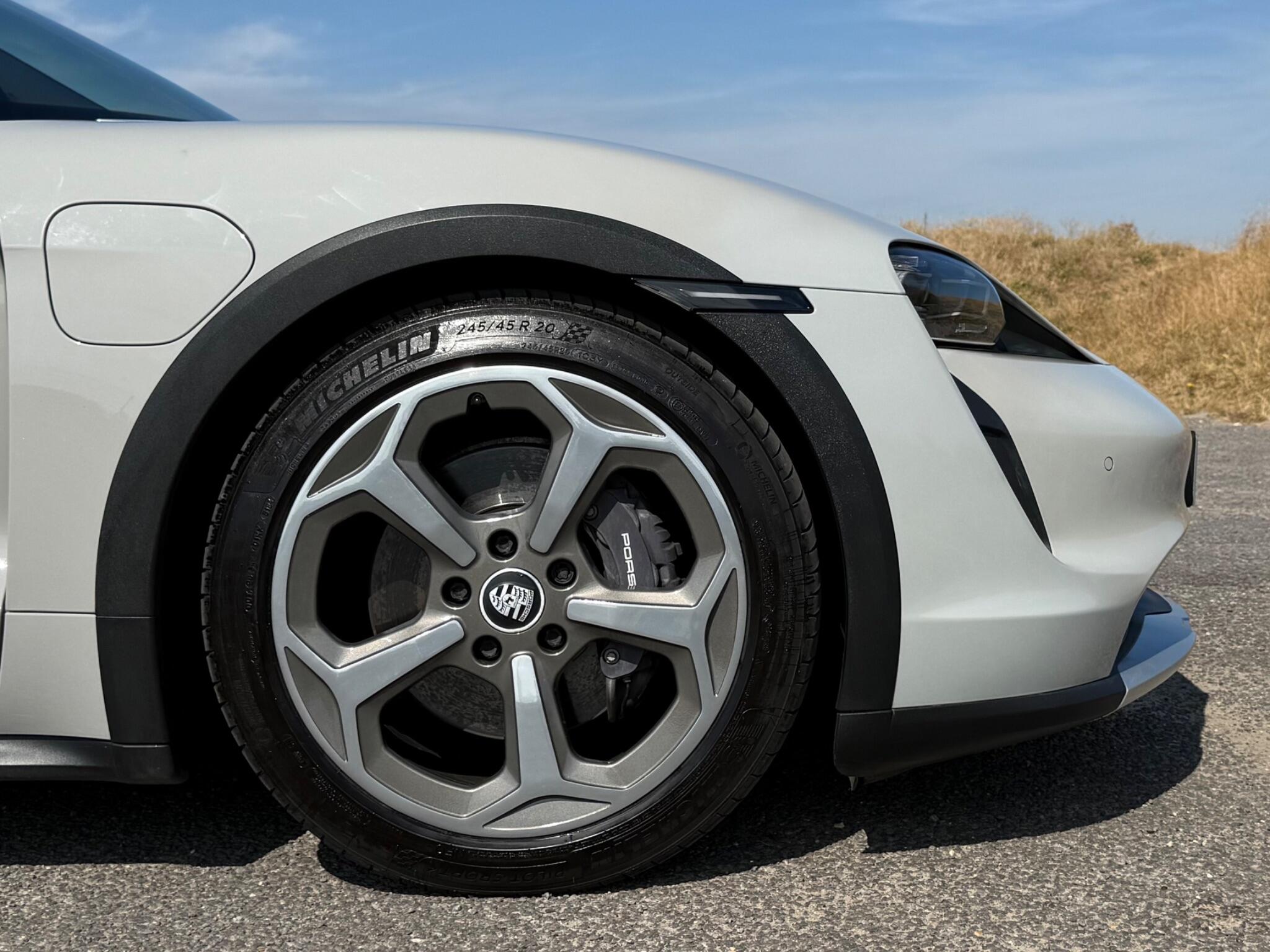 Porsche Taycan view 73
