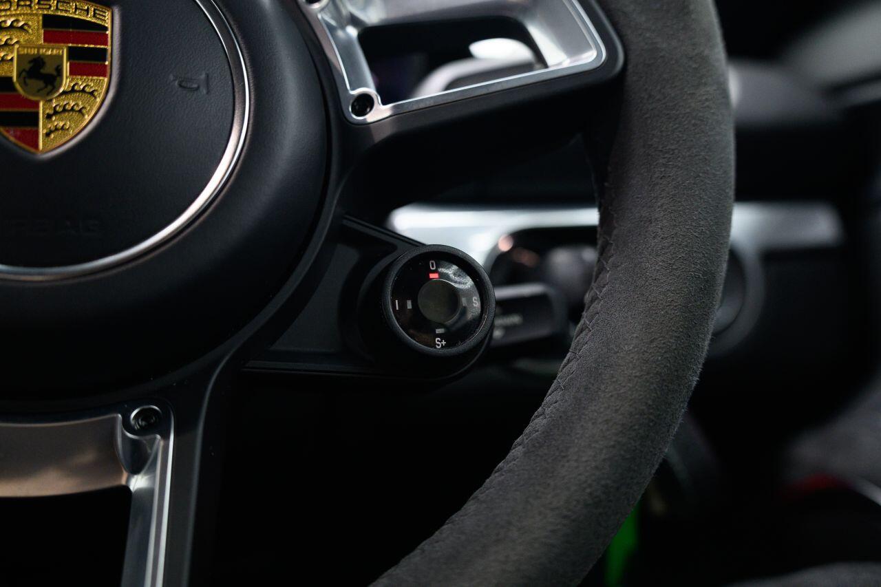 Porsche Cayman view 41