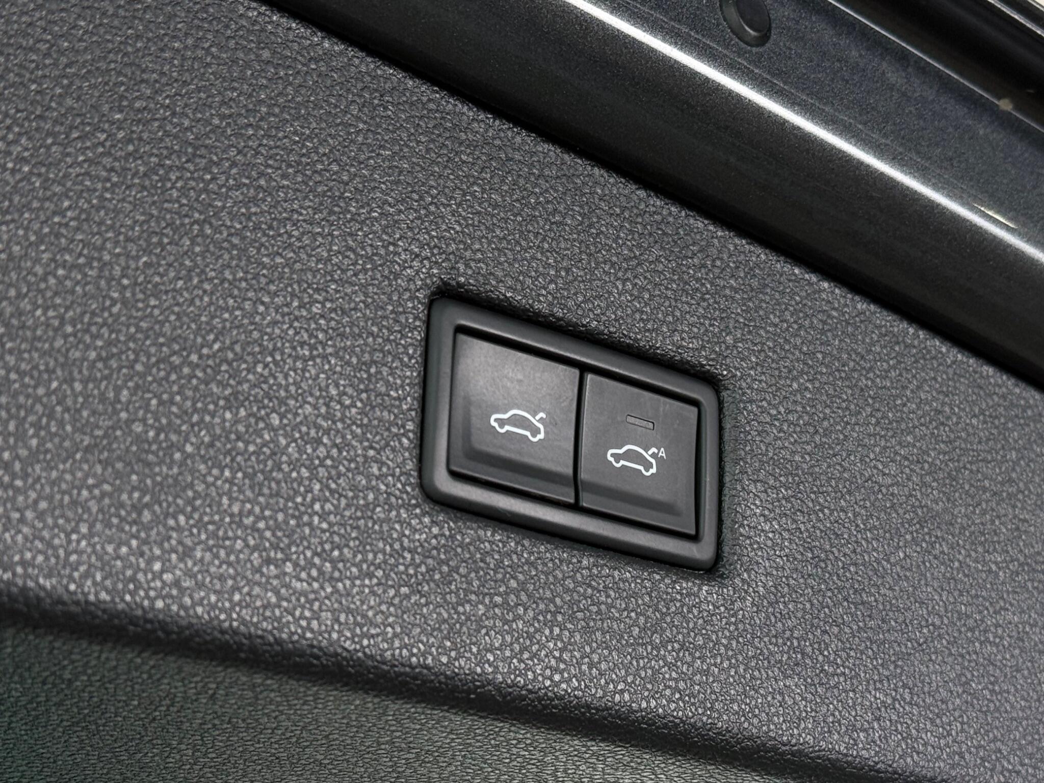 Volkswagen Tiguan view 10