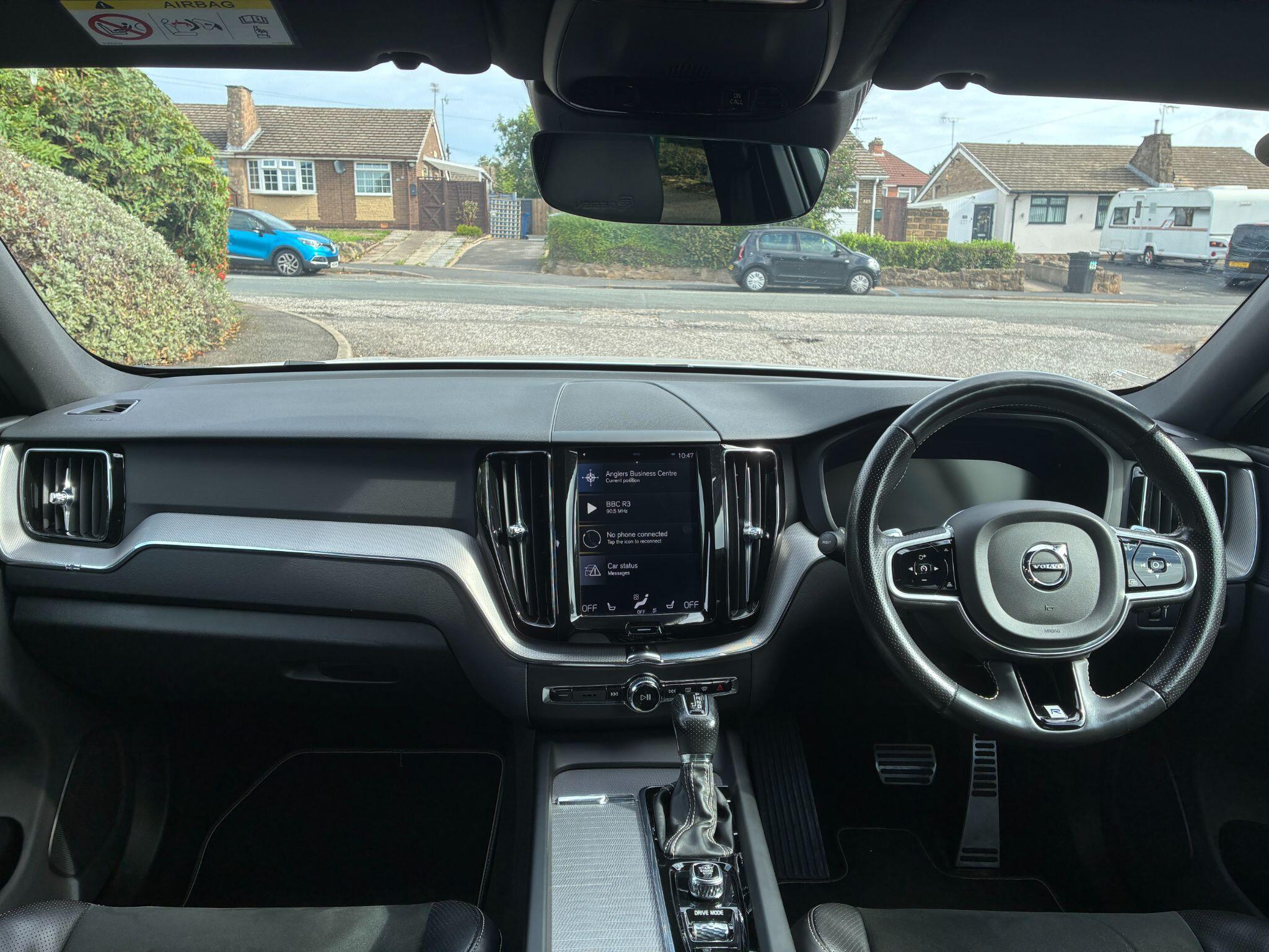 Volvo XC60 view 9