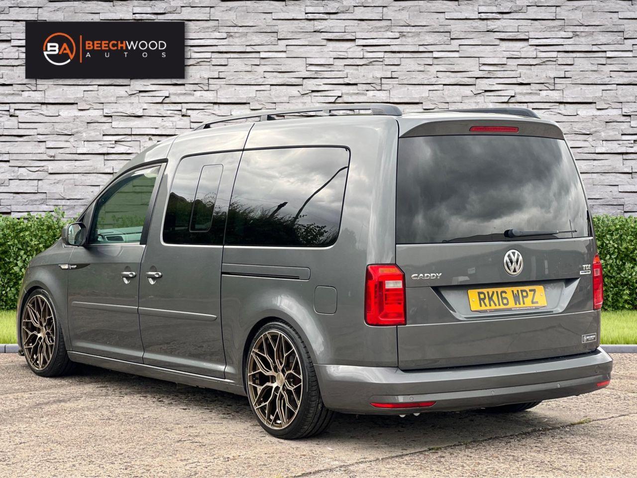 Volkswagen Caddy Maxi Life view 5