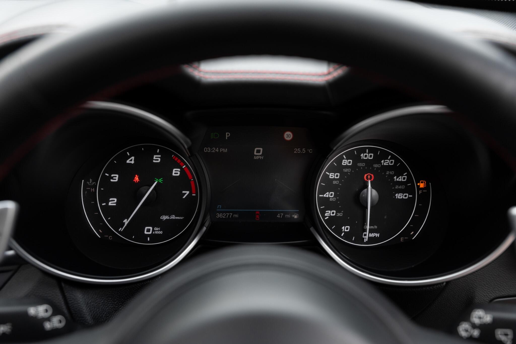 Alfa Romeo Stelvio view 55