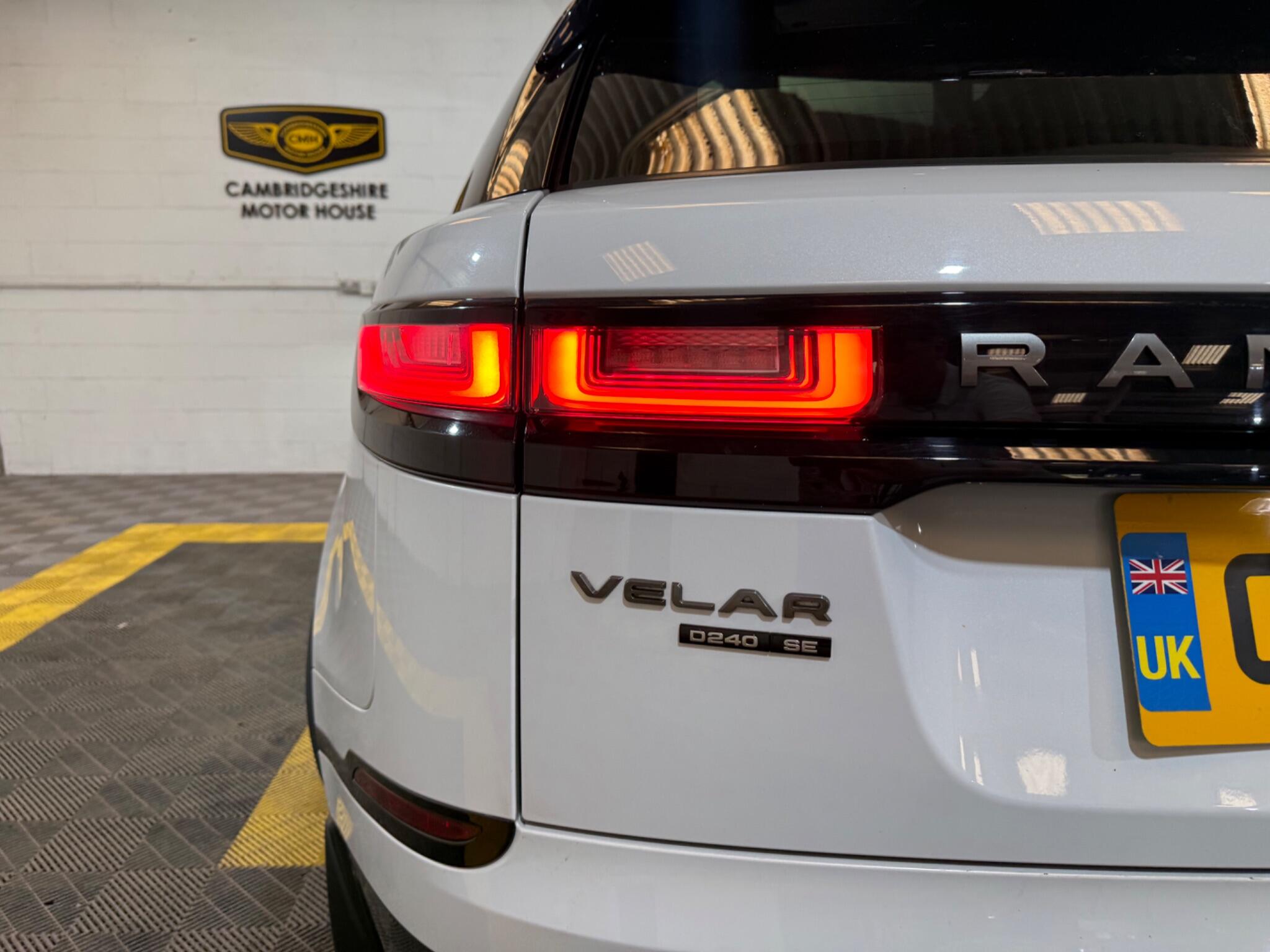 Land Rover Range Rover Velar view 77