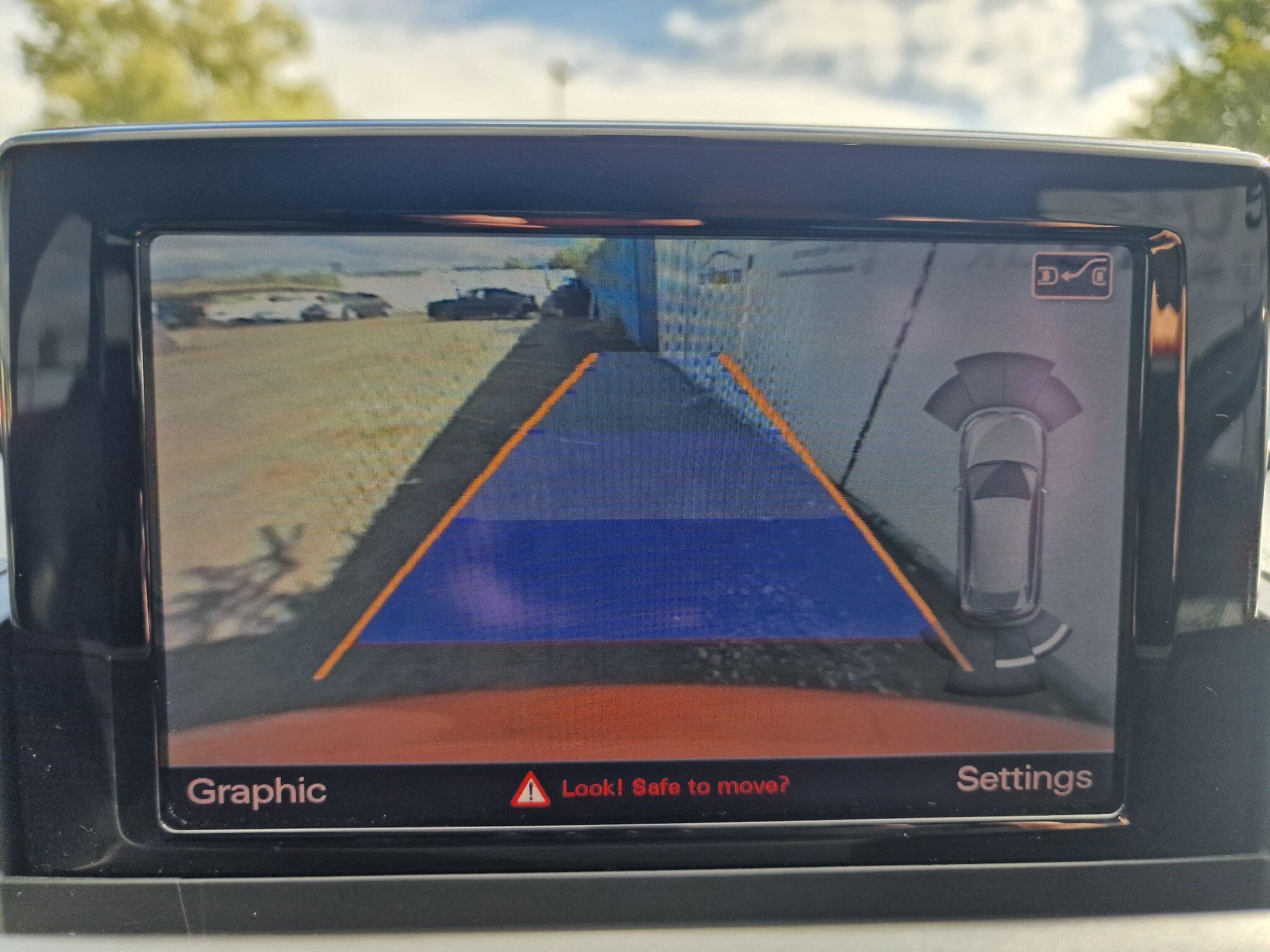 Audi Q3 view 49