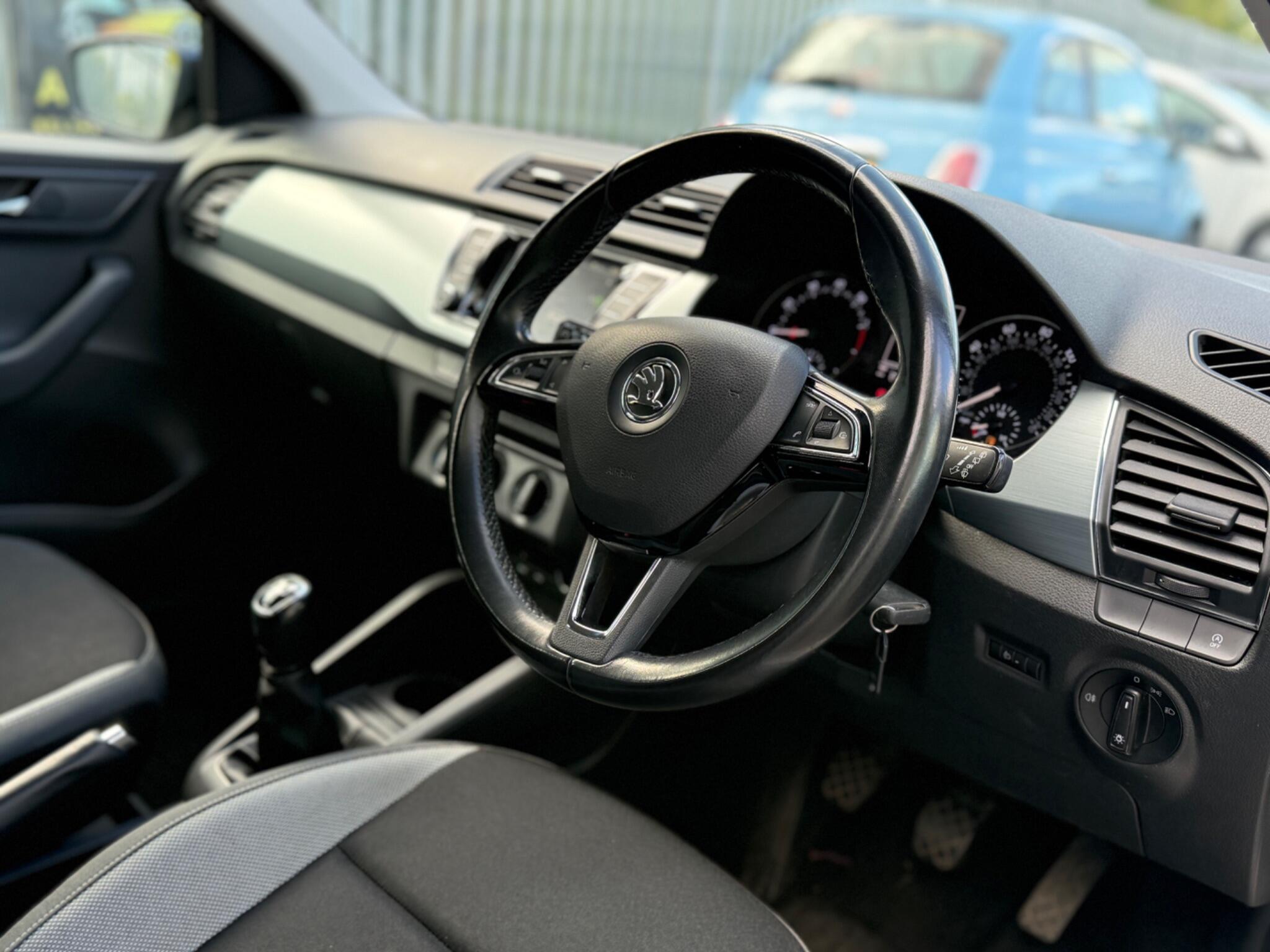2016 Skoda Fabia image 16