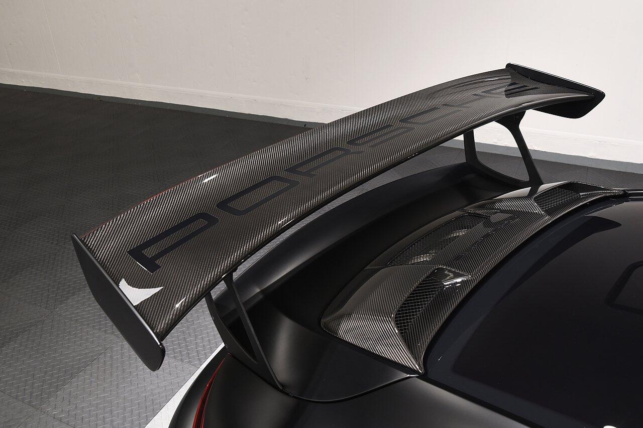 Porsche 911 view 56
