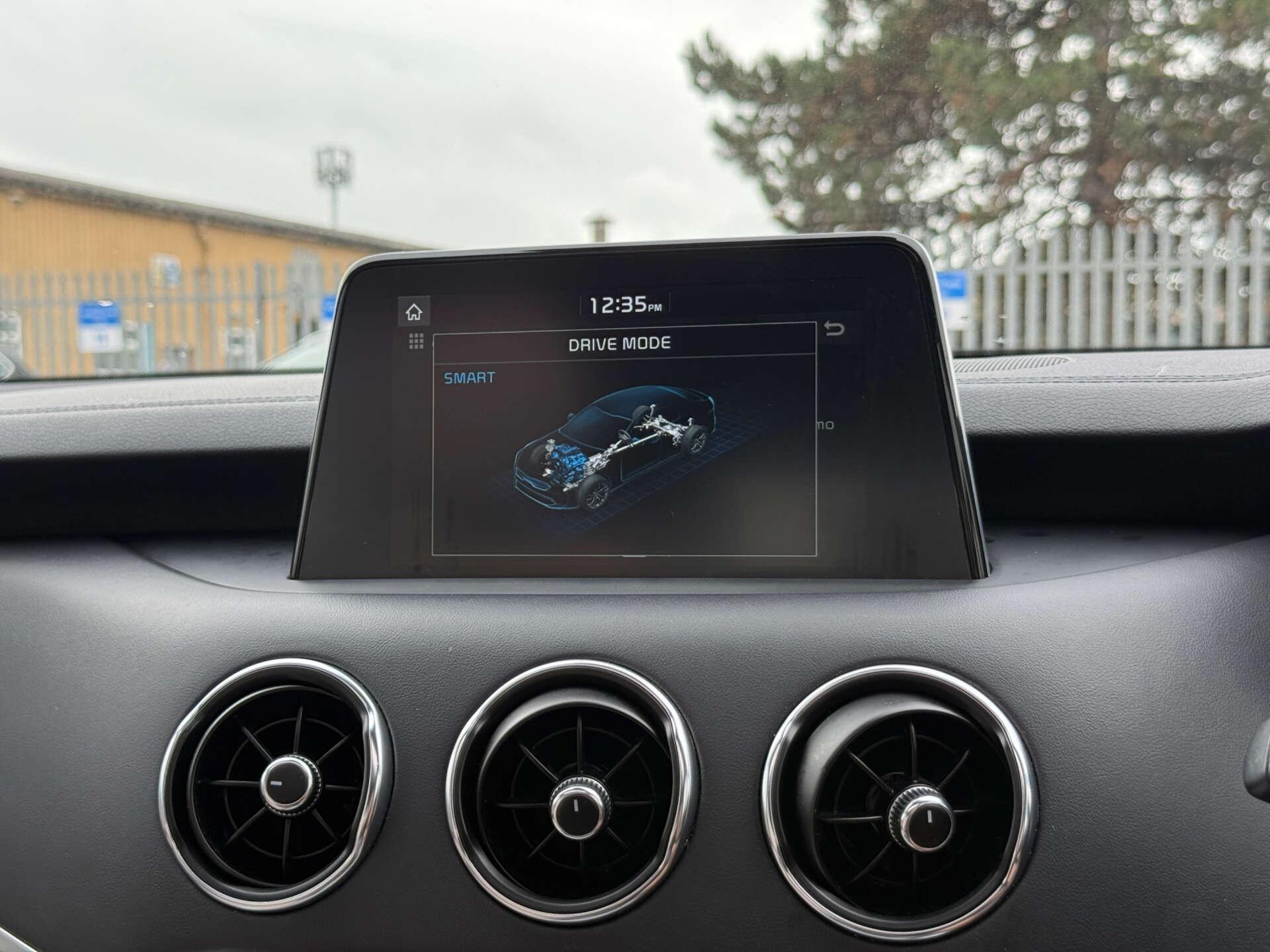 Kia Stinger view 75
