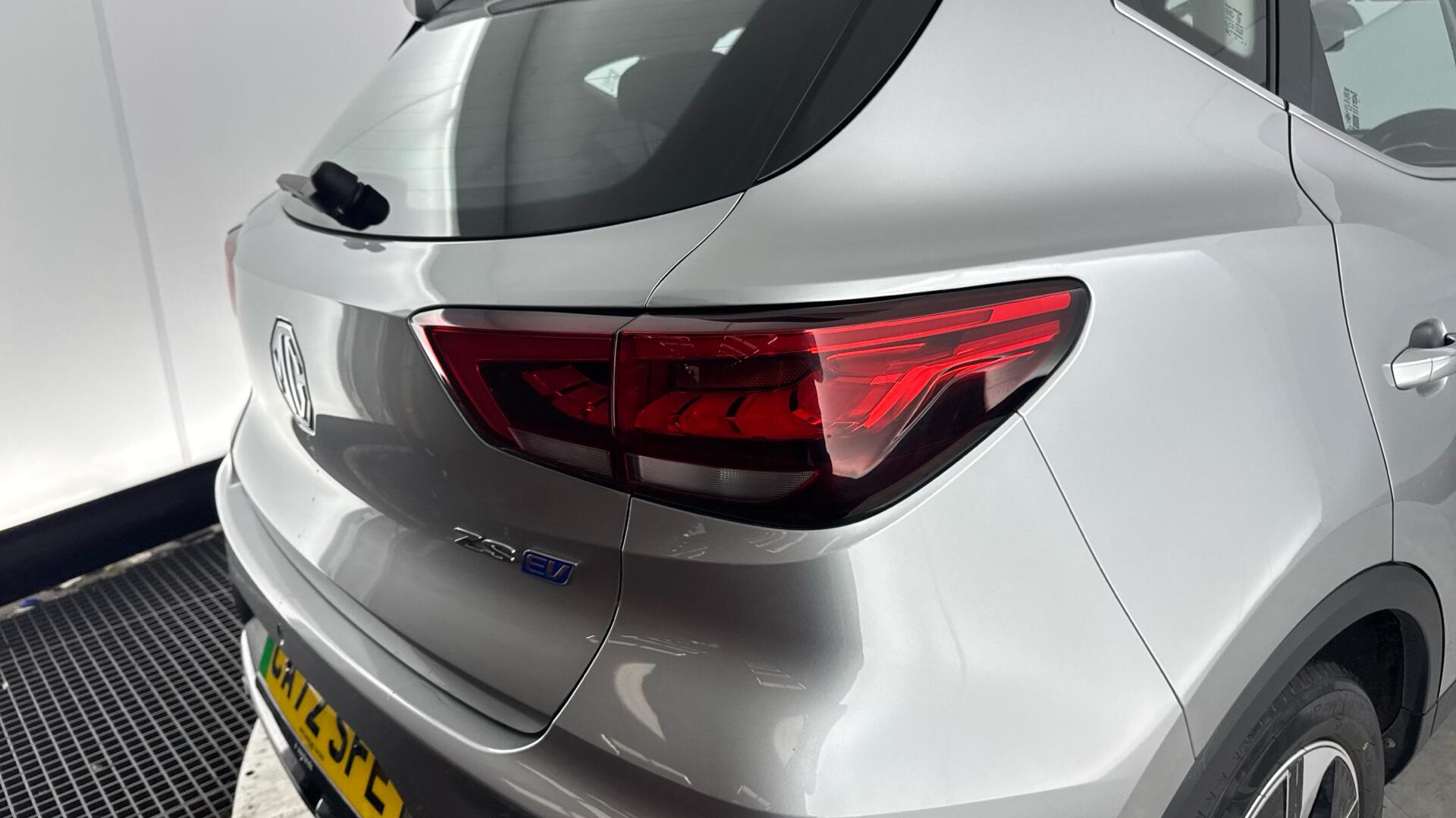 MG ZS view 19