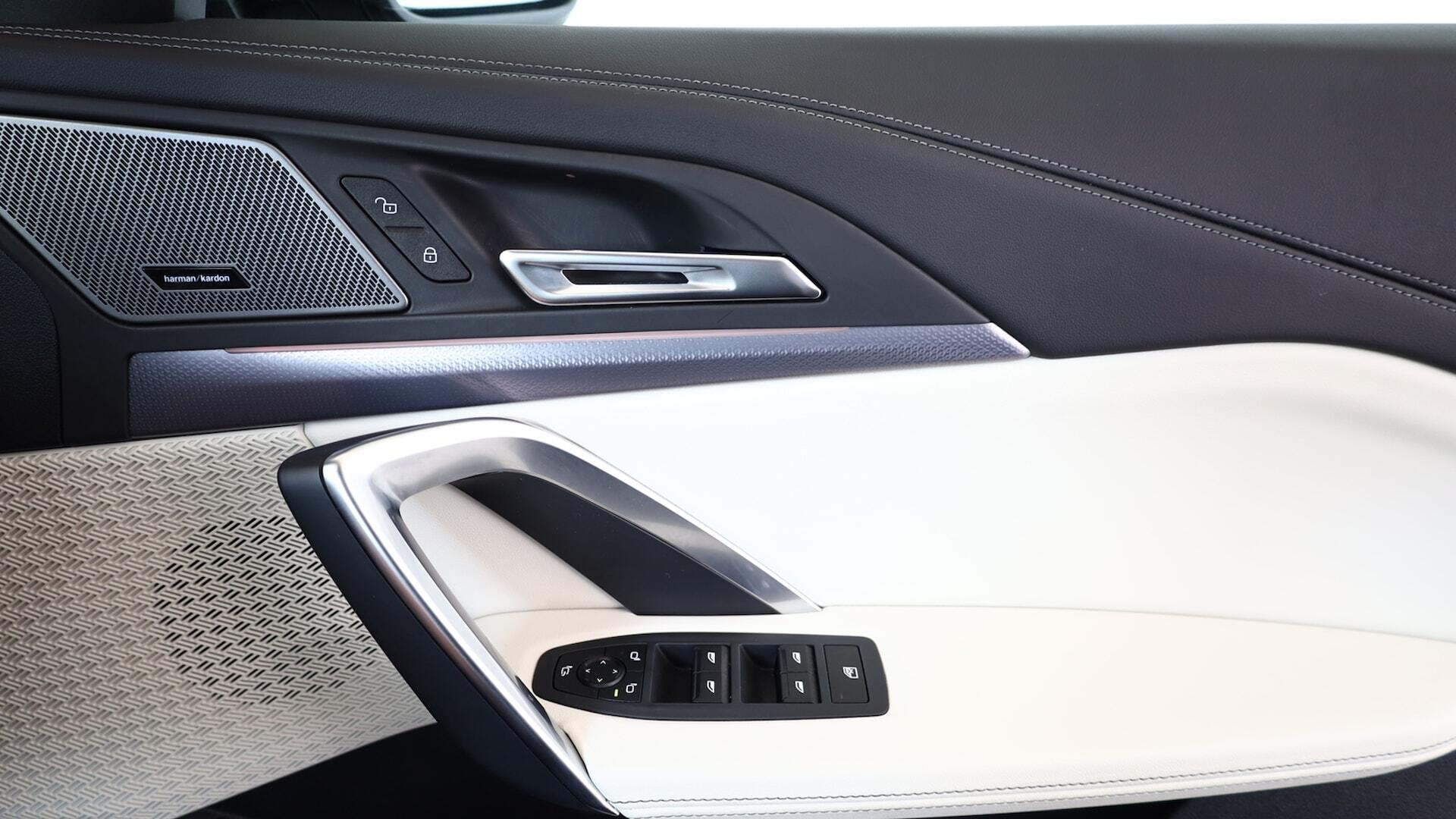 BMW X1 view 21
