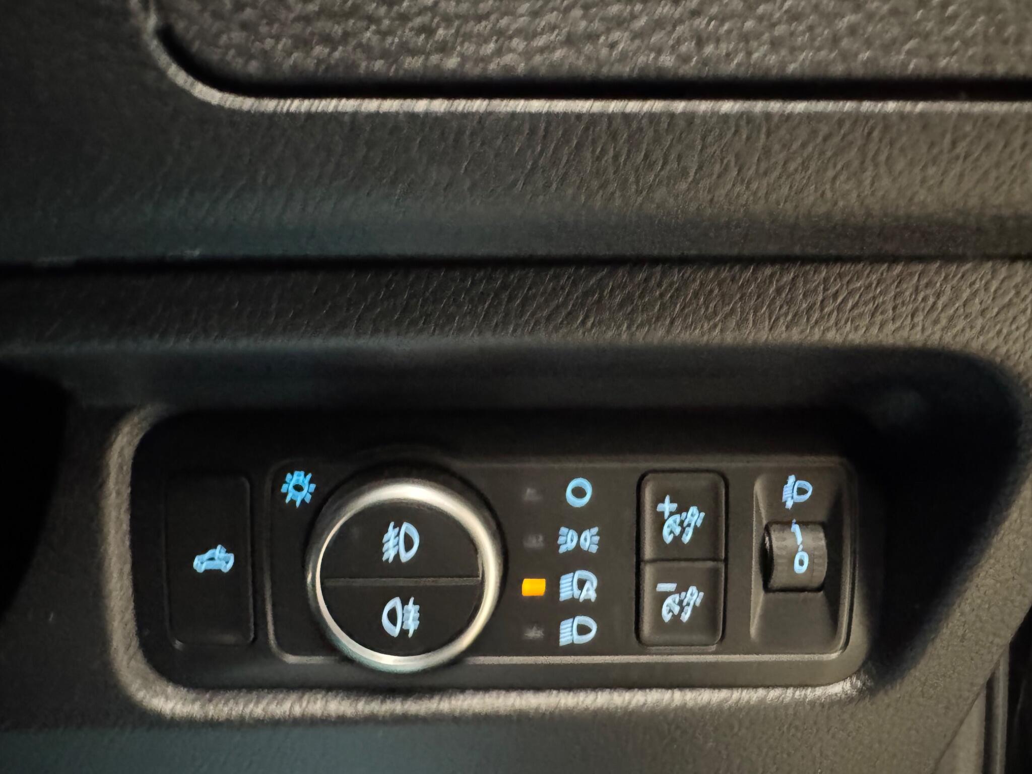 Ford Ranger view 8