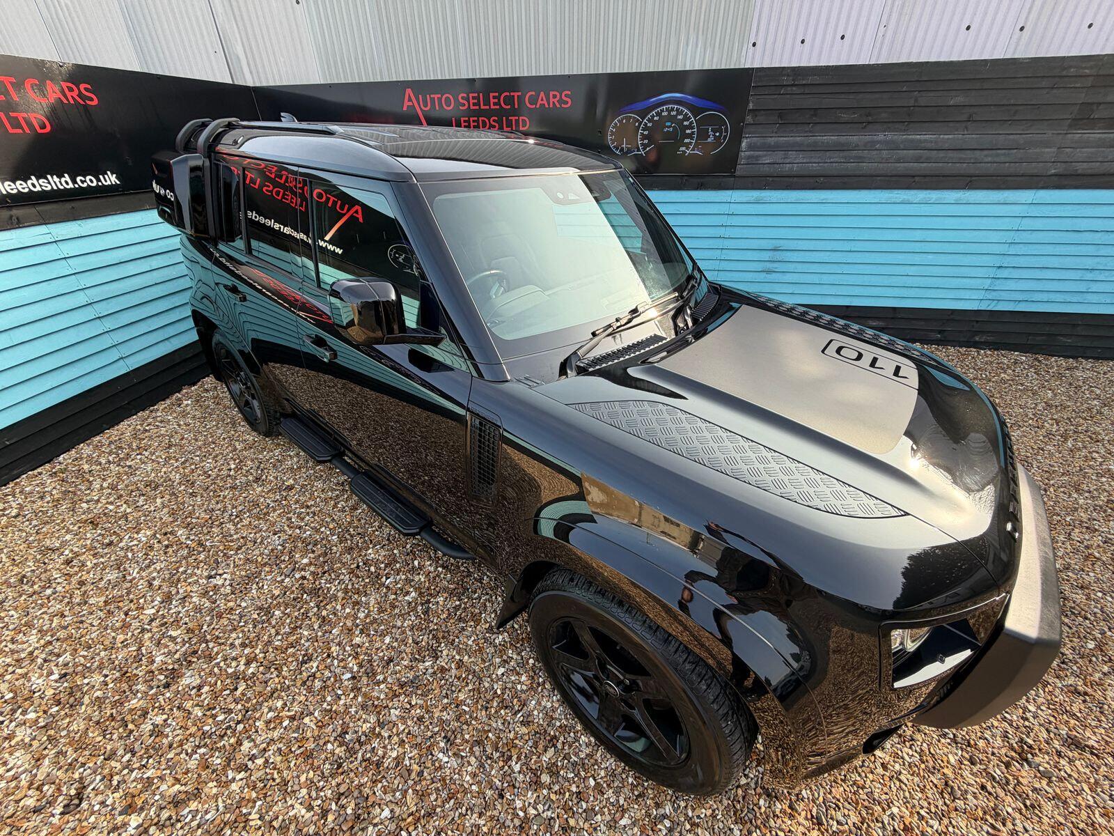 Land Rover Defender view 39