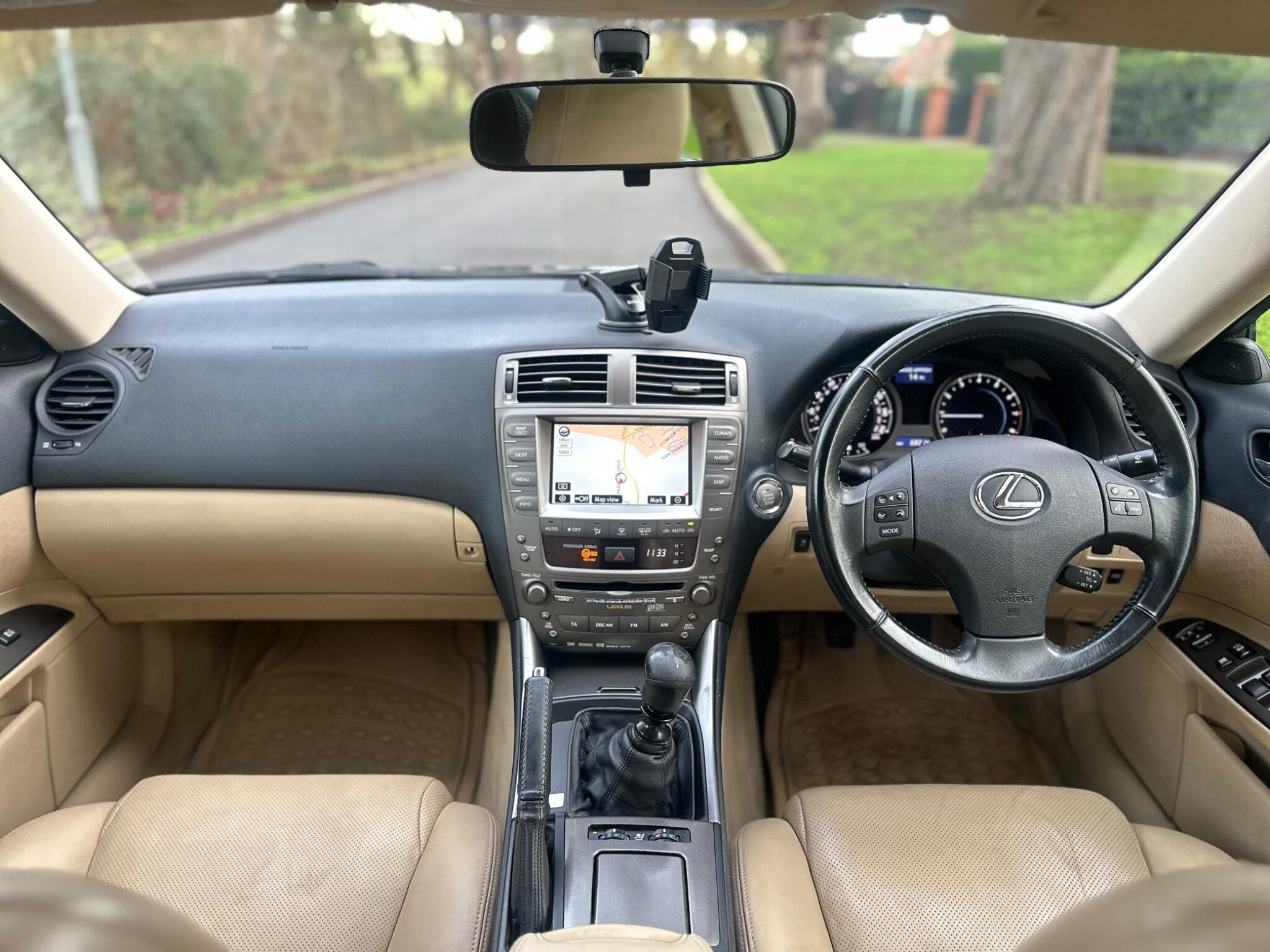 2008 Lexus IS image 22