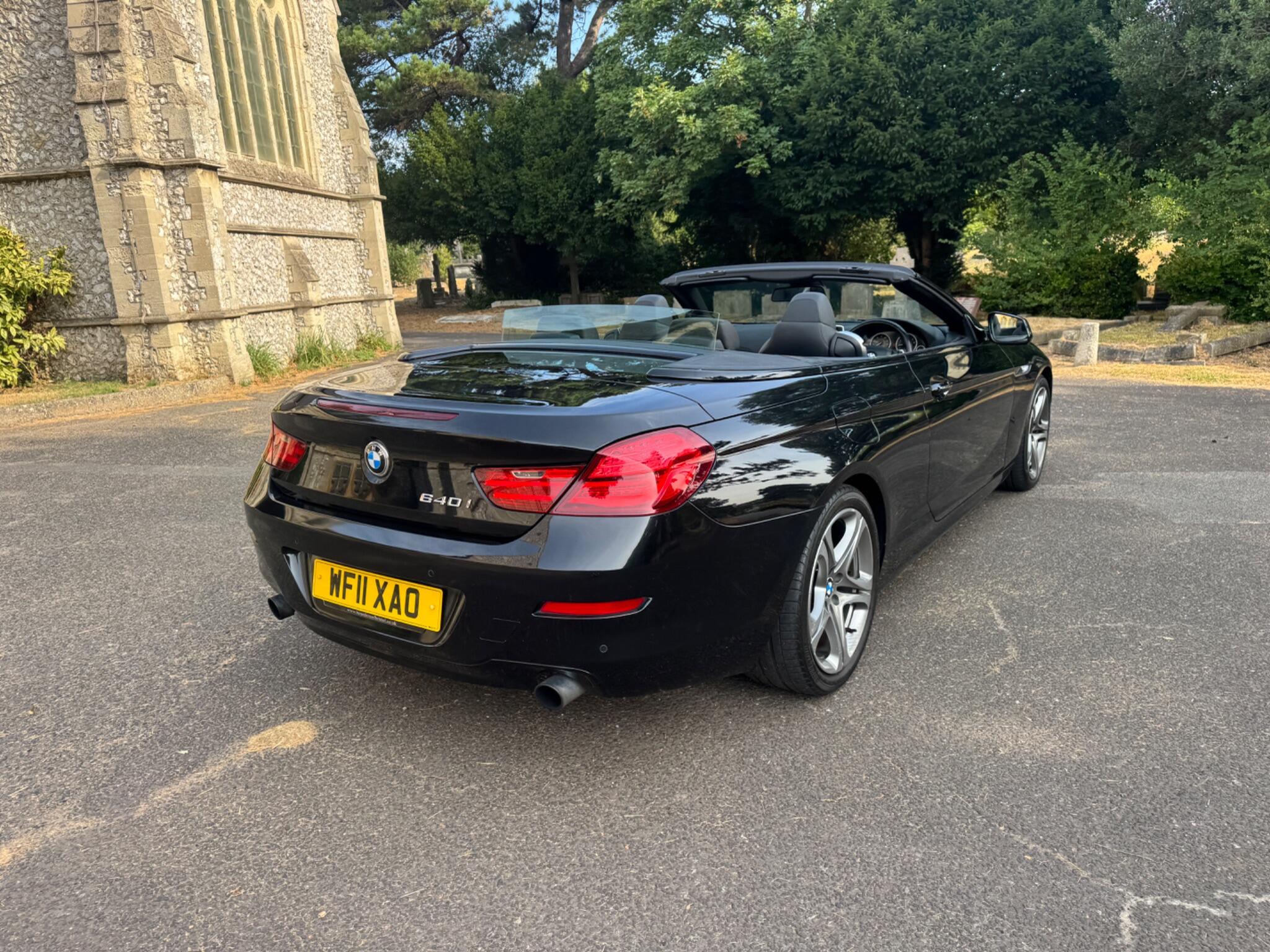 BMW 6 Series view 22