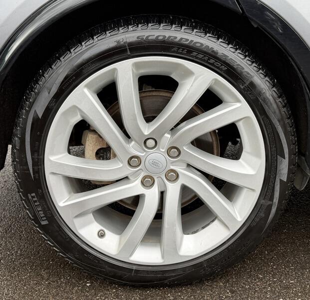 Land Rover Discovery 3 view 24