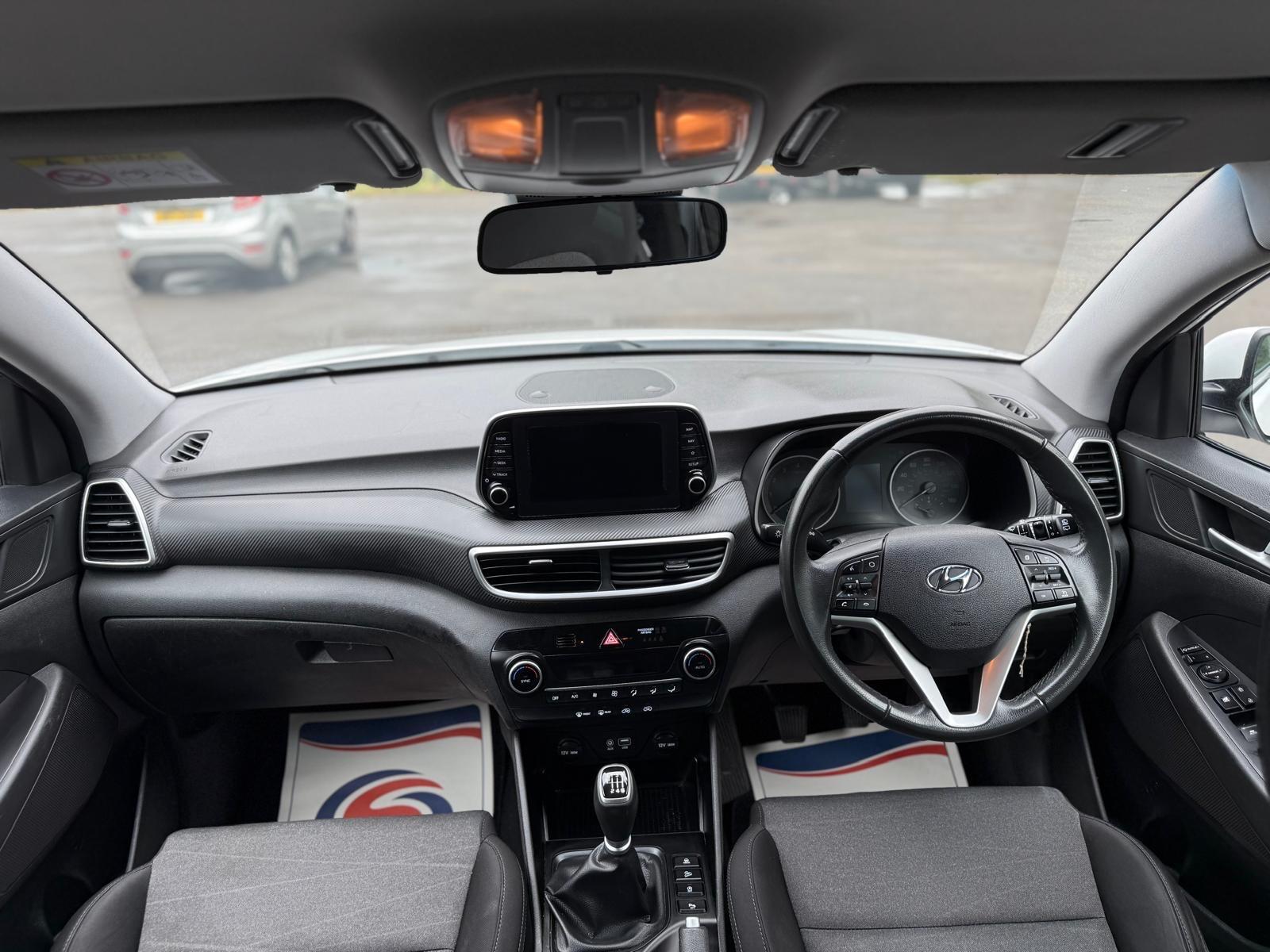 Hyundai Tucson view 2