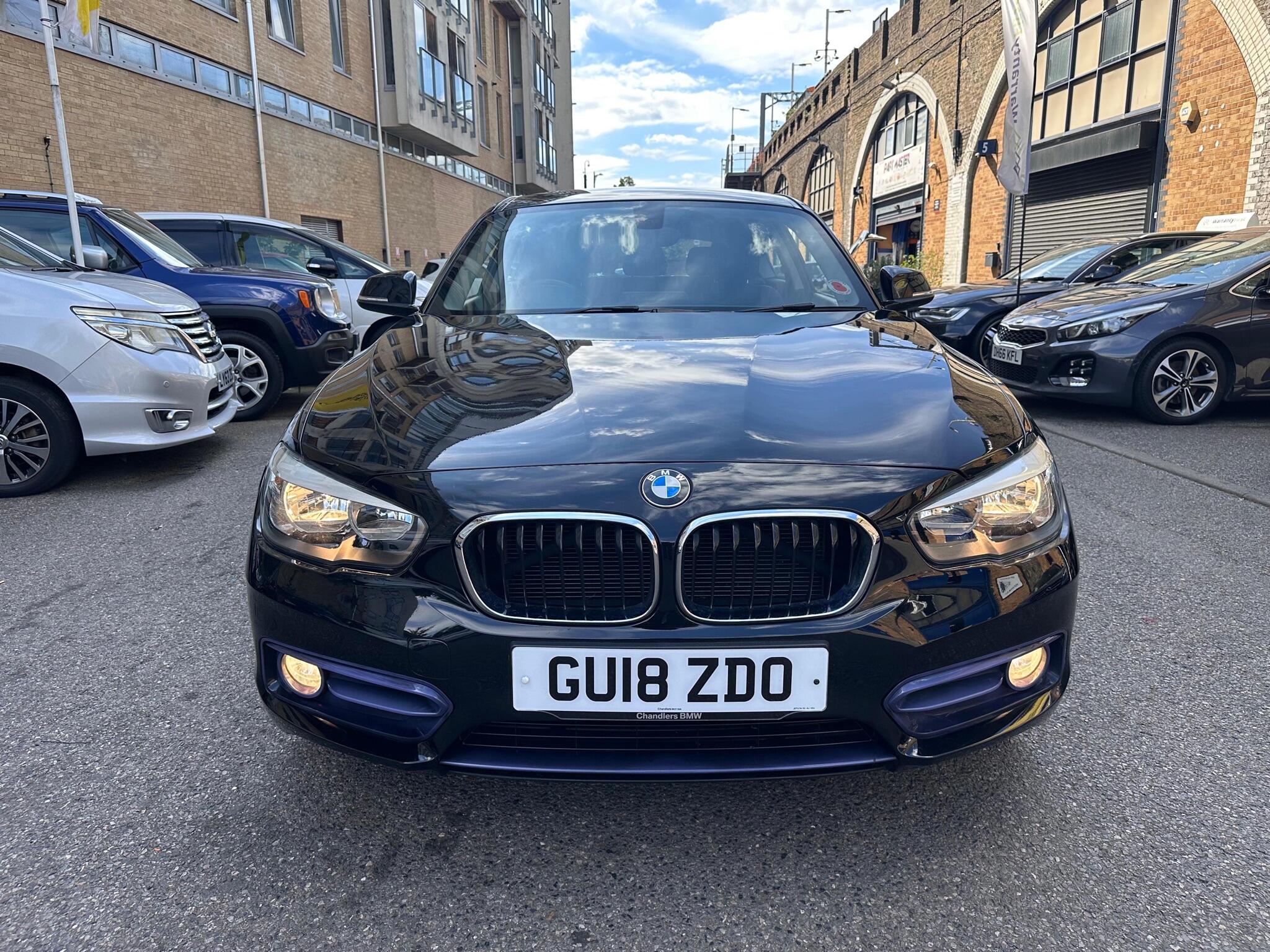 BMW 1 Series view 3