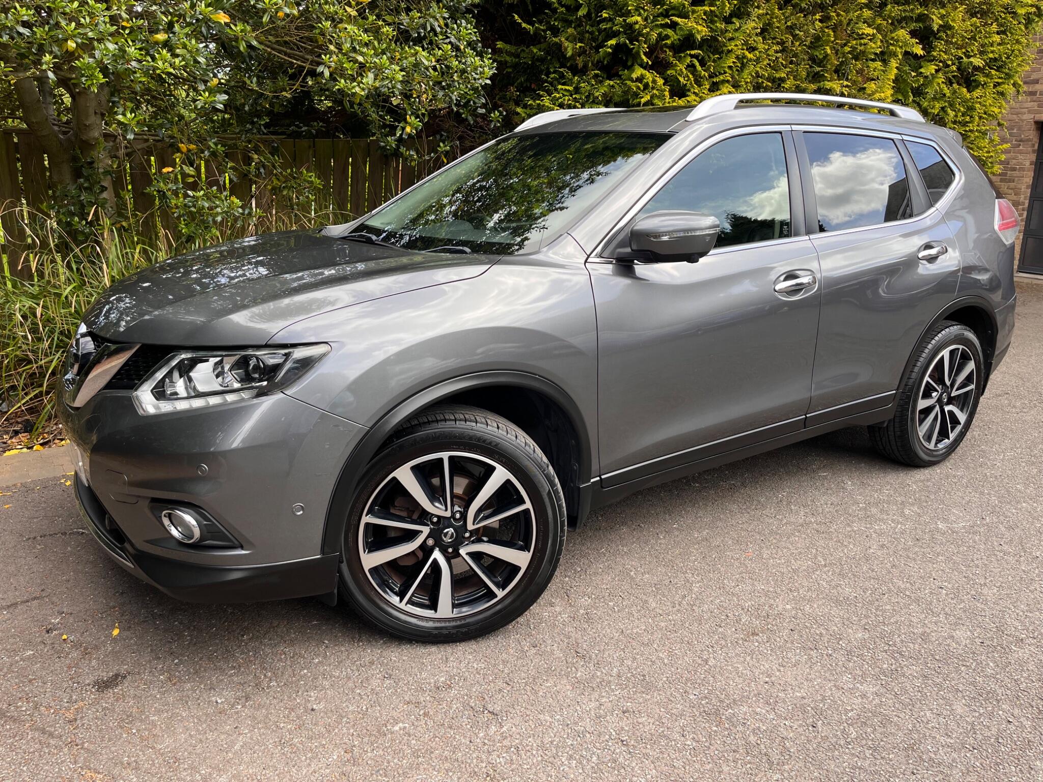 Nissan X-Trail view 5
