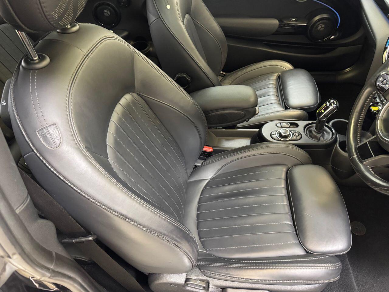 Mini Electric Hatch view 52