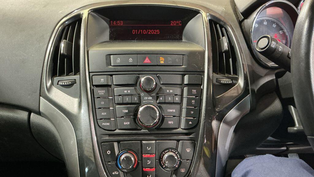 Vauxhall Astra view 11