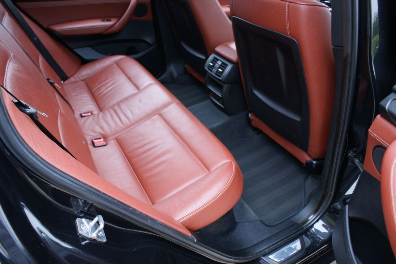 BMW X3 view 45