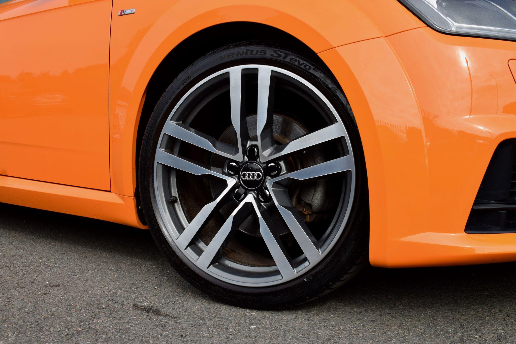 Audi TT view 35