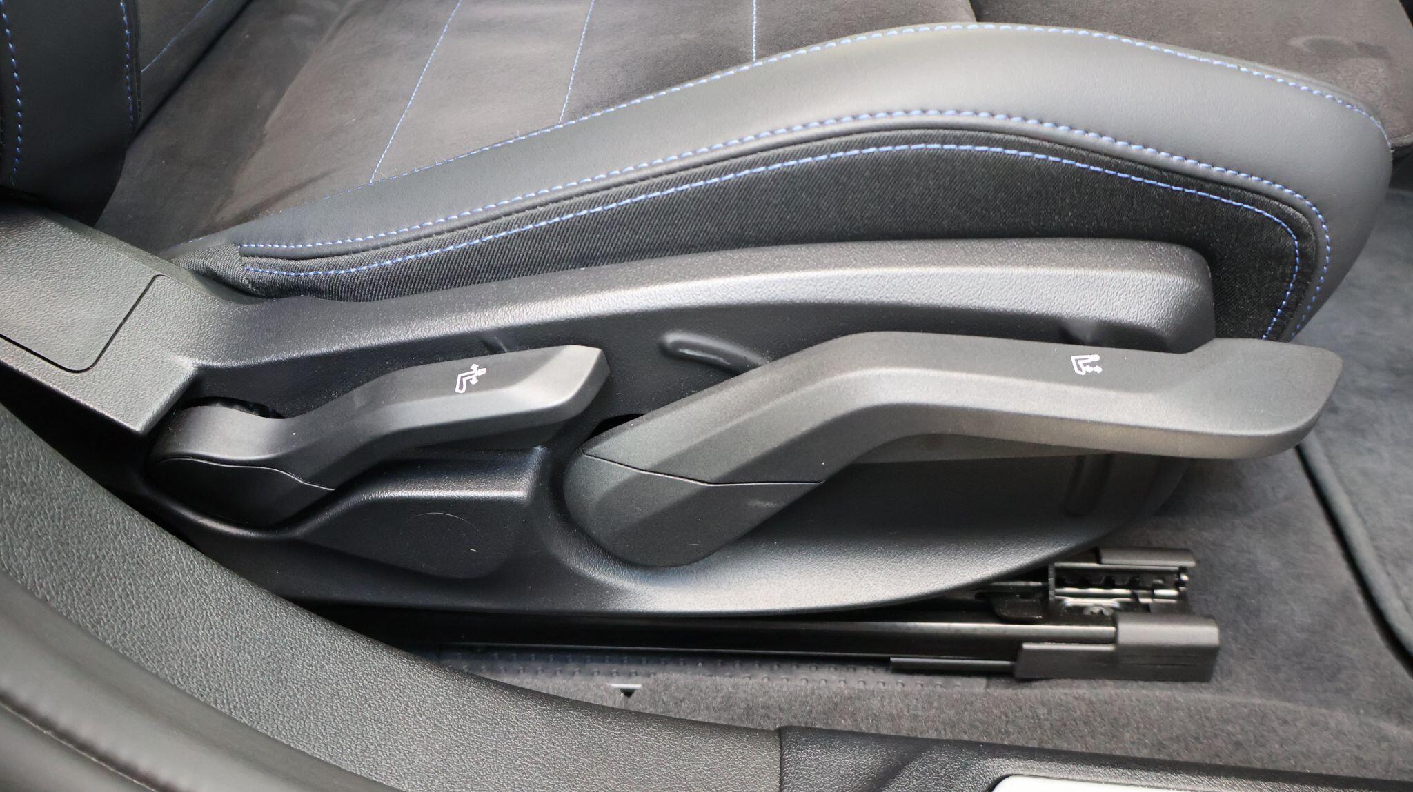 BMW 1 Series view 47