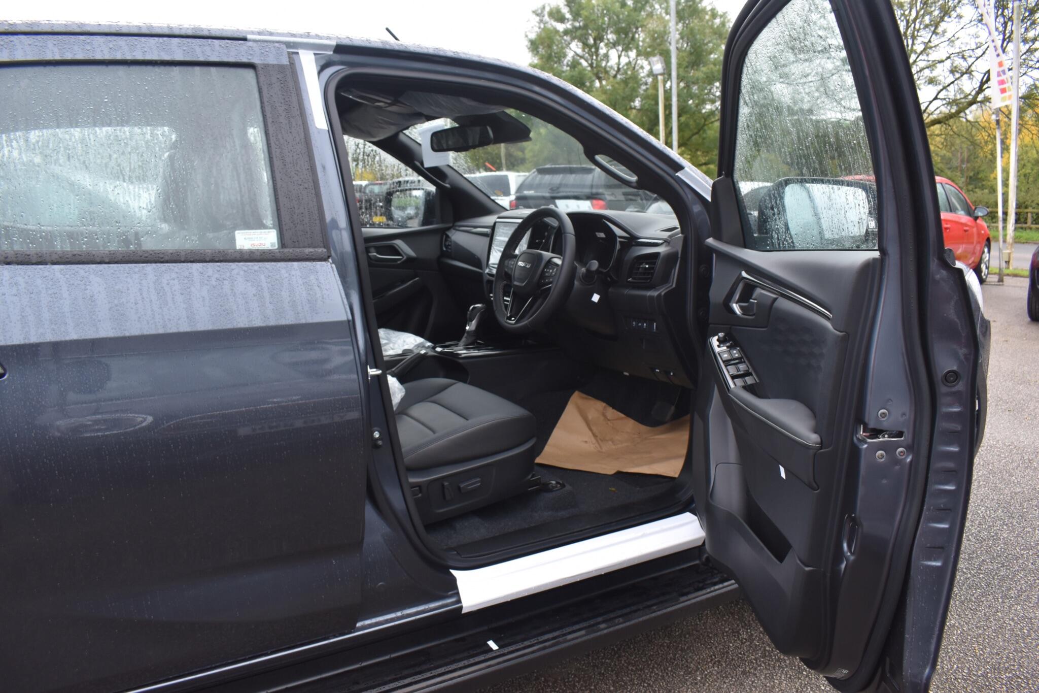 D-Max - 1.9 TD V-Cross Auto 4WD Euro 6 (s/s) 4dr - Image 6