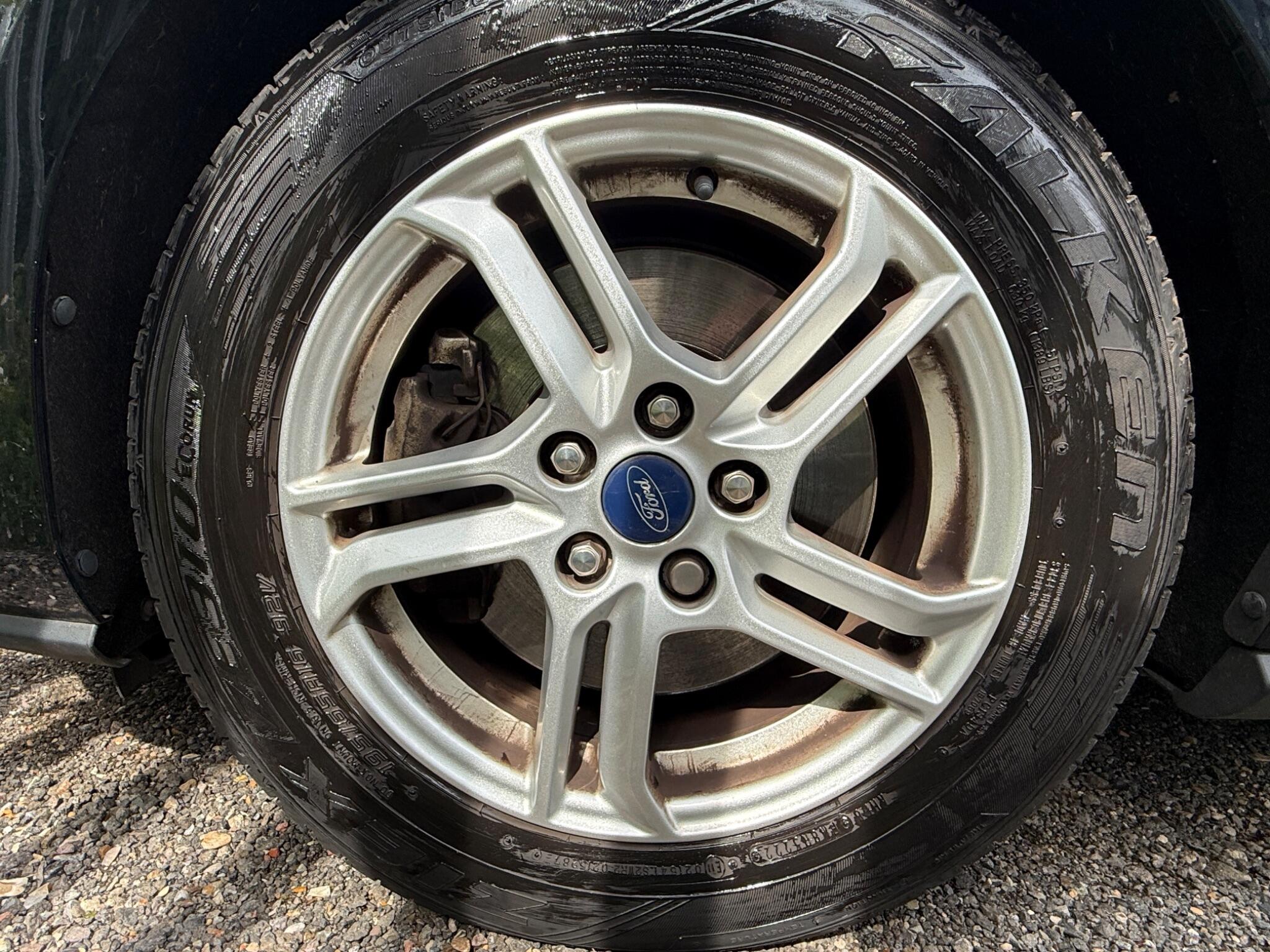 2019 Ford Focus image 38