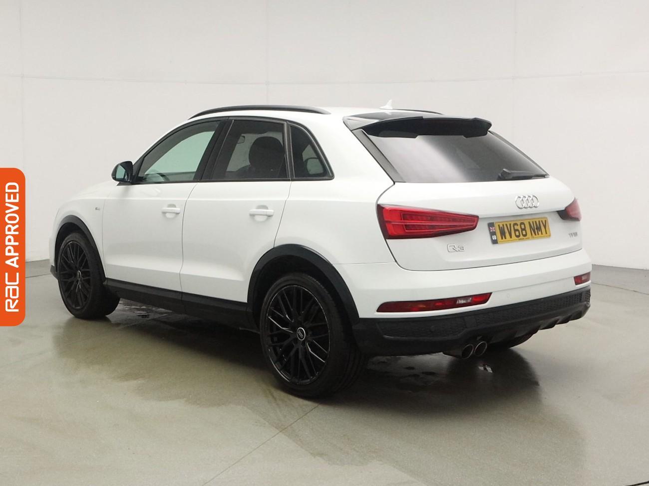 Audi Q3 view 4