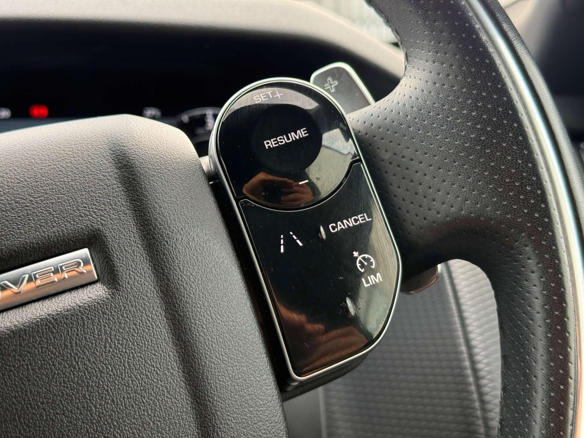 Land Rover Range Rover Velar view 57