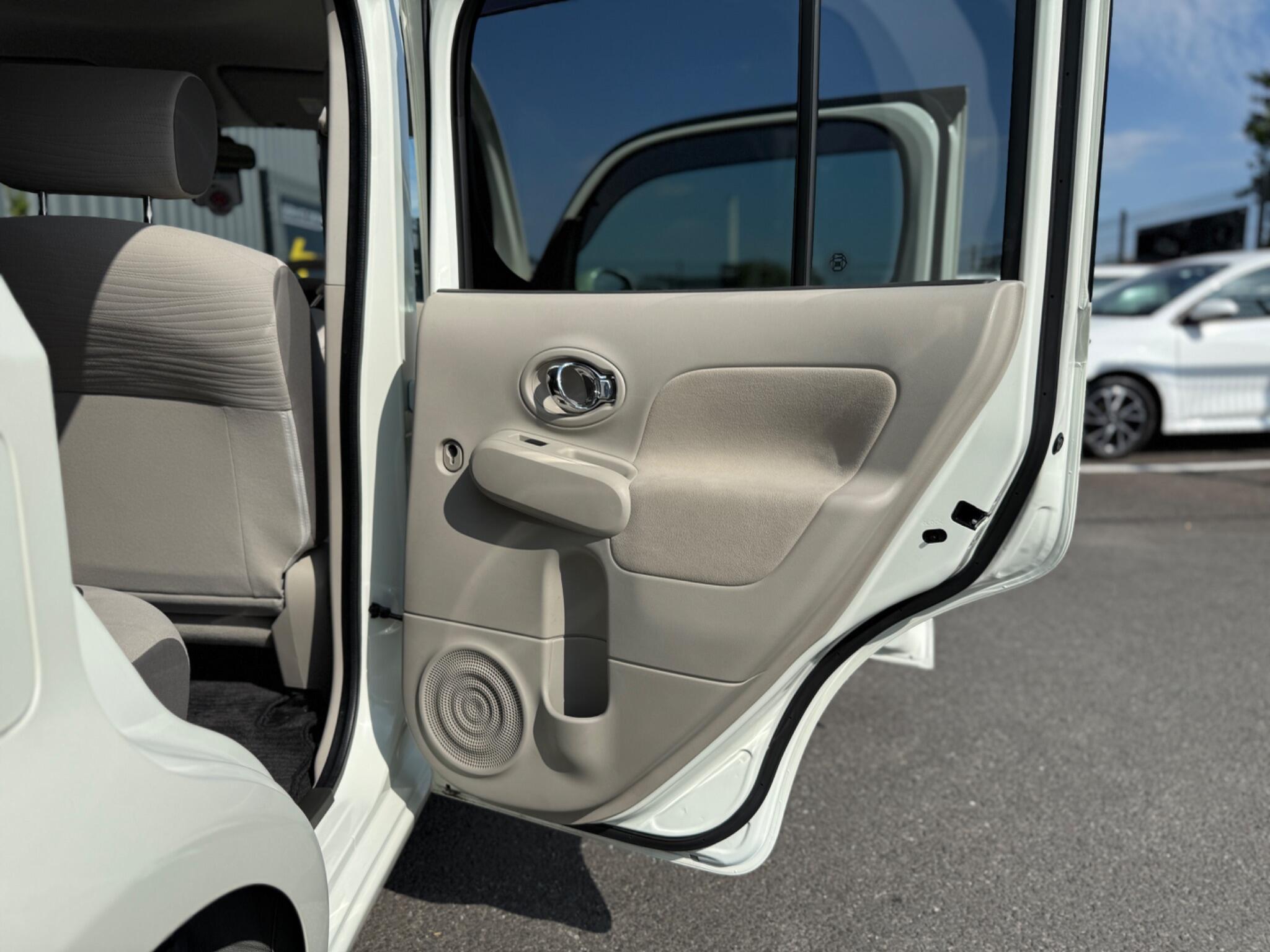 Nissan Cube view 44