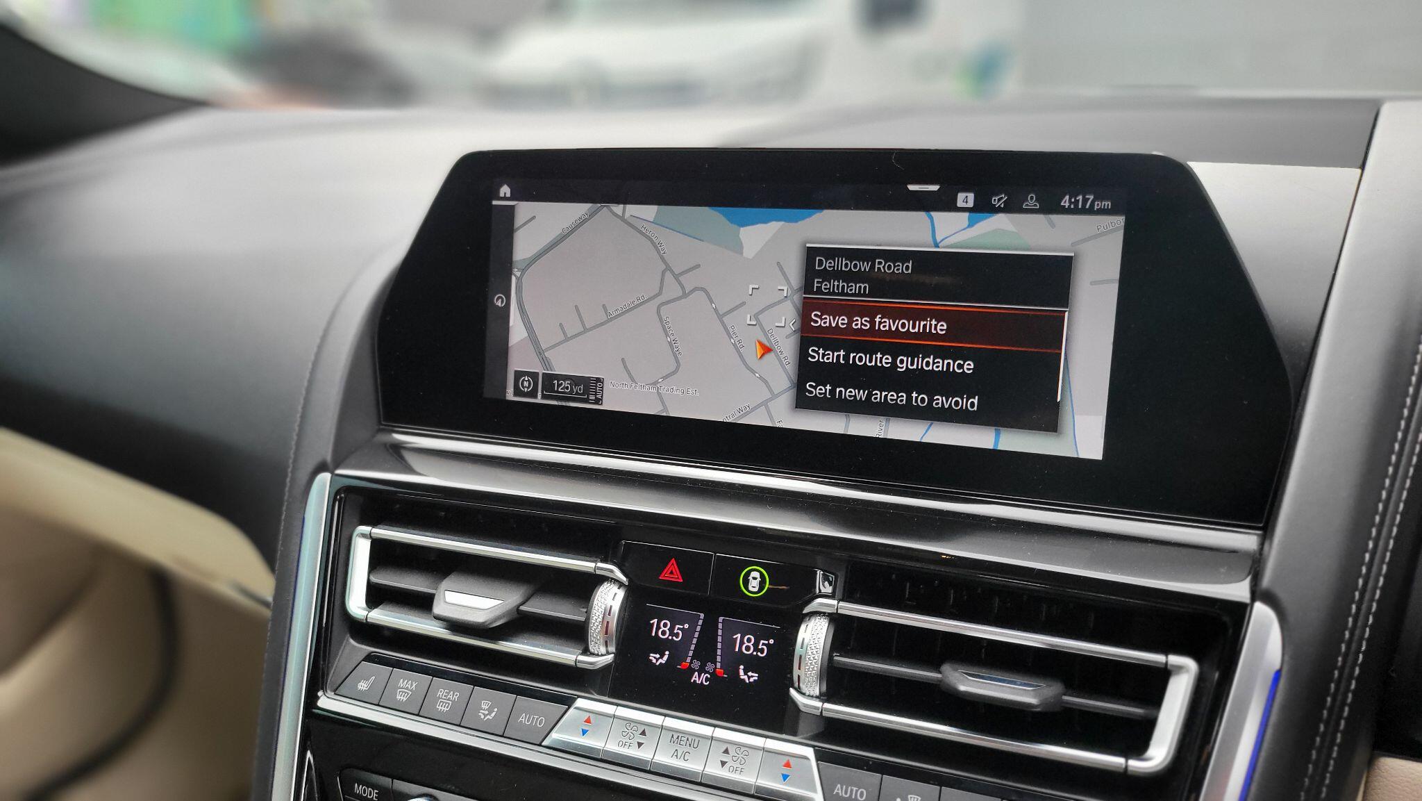 BMW 8 Series view 28