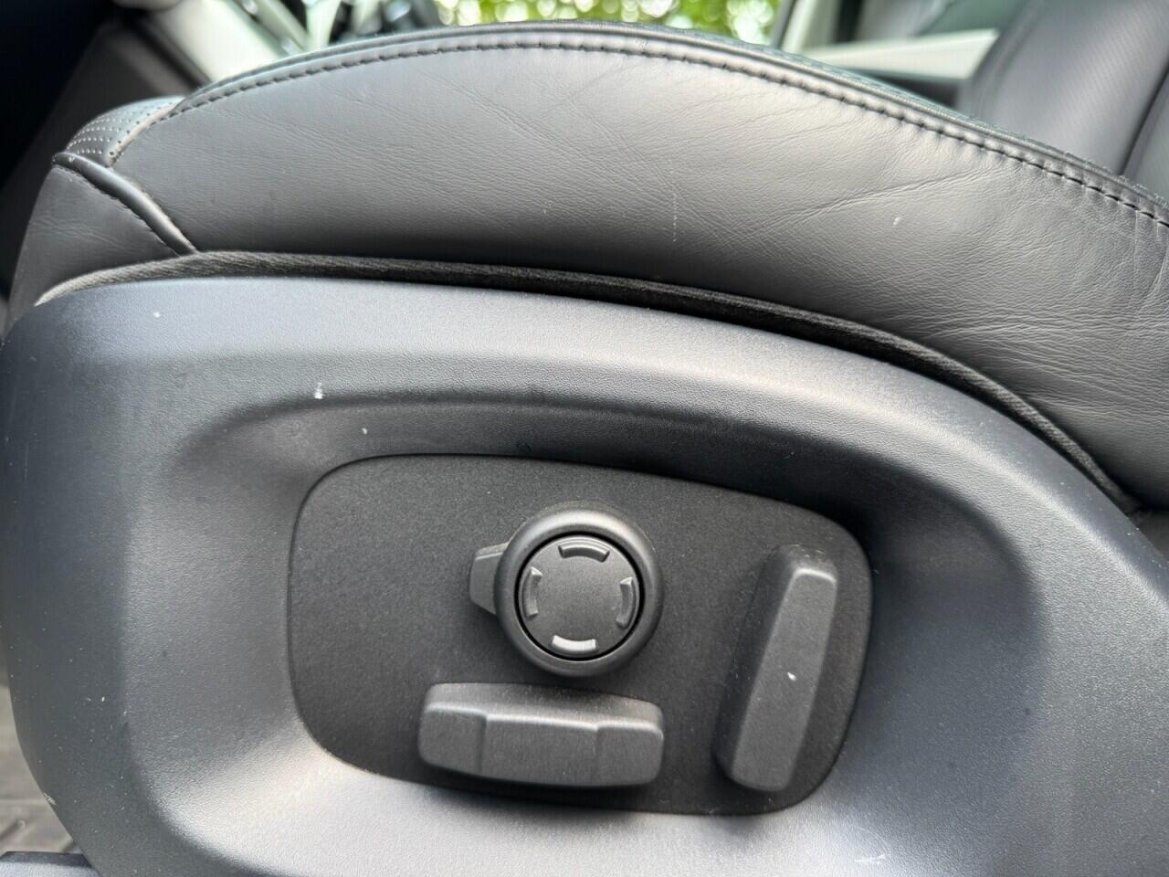Land Rover Range Rover Sport view 29