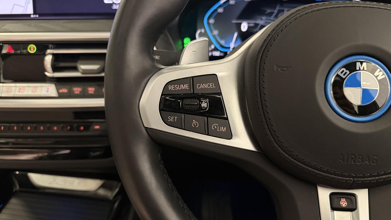 BMW X3 view 16