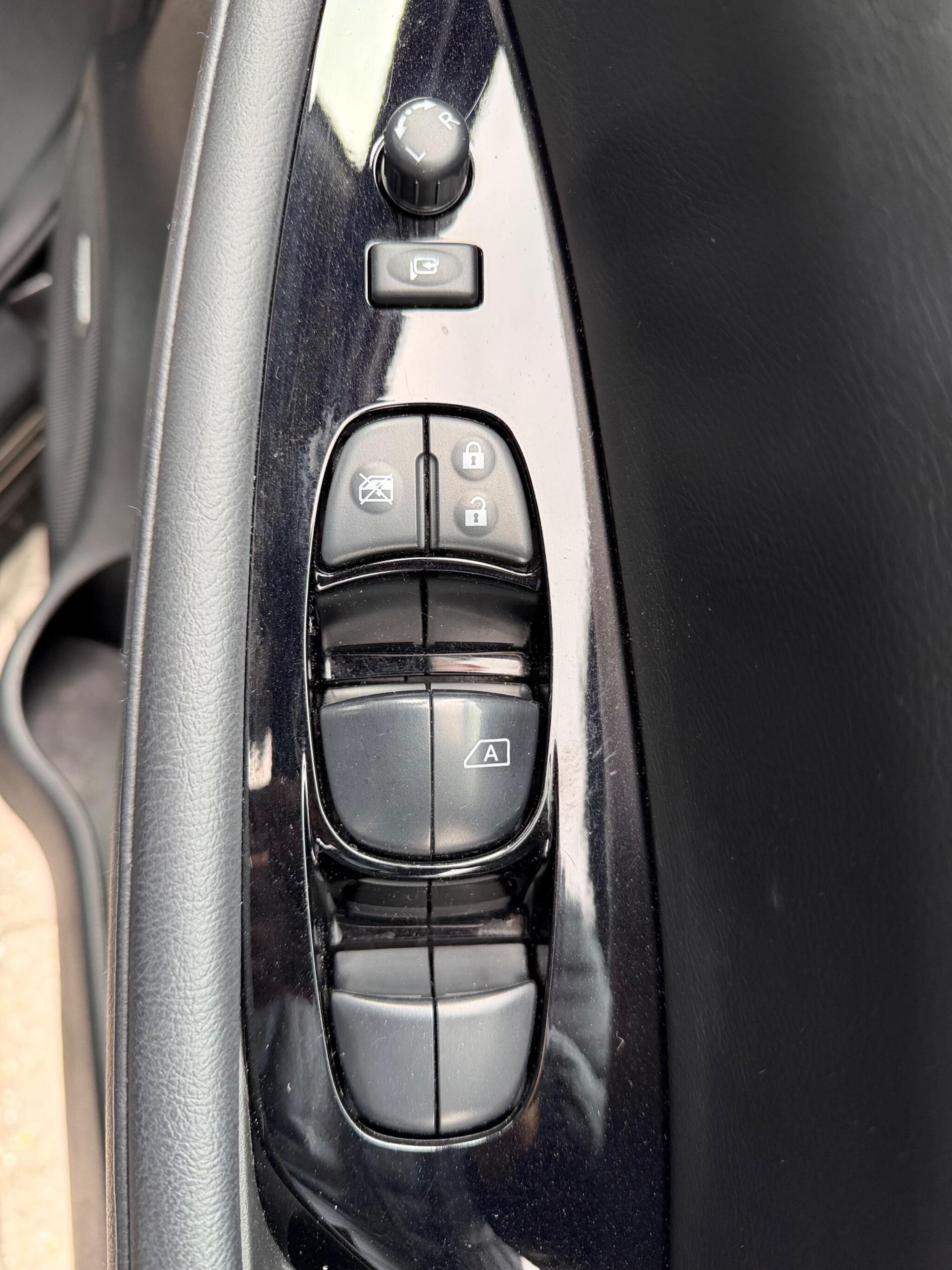 Nissan Leaf view 20