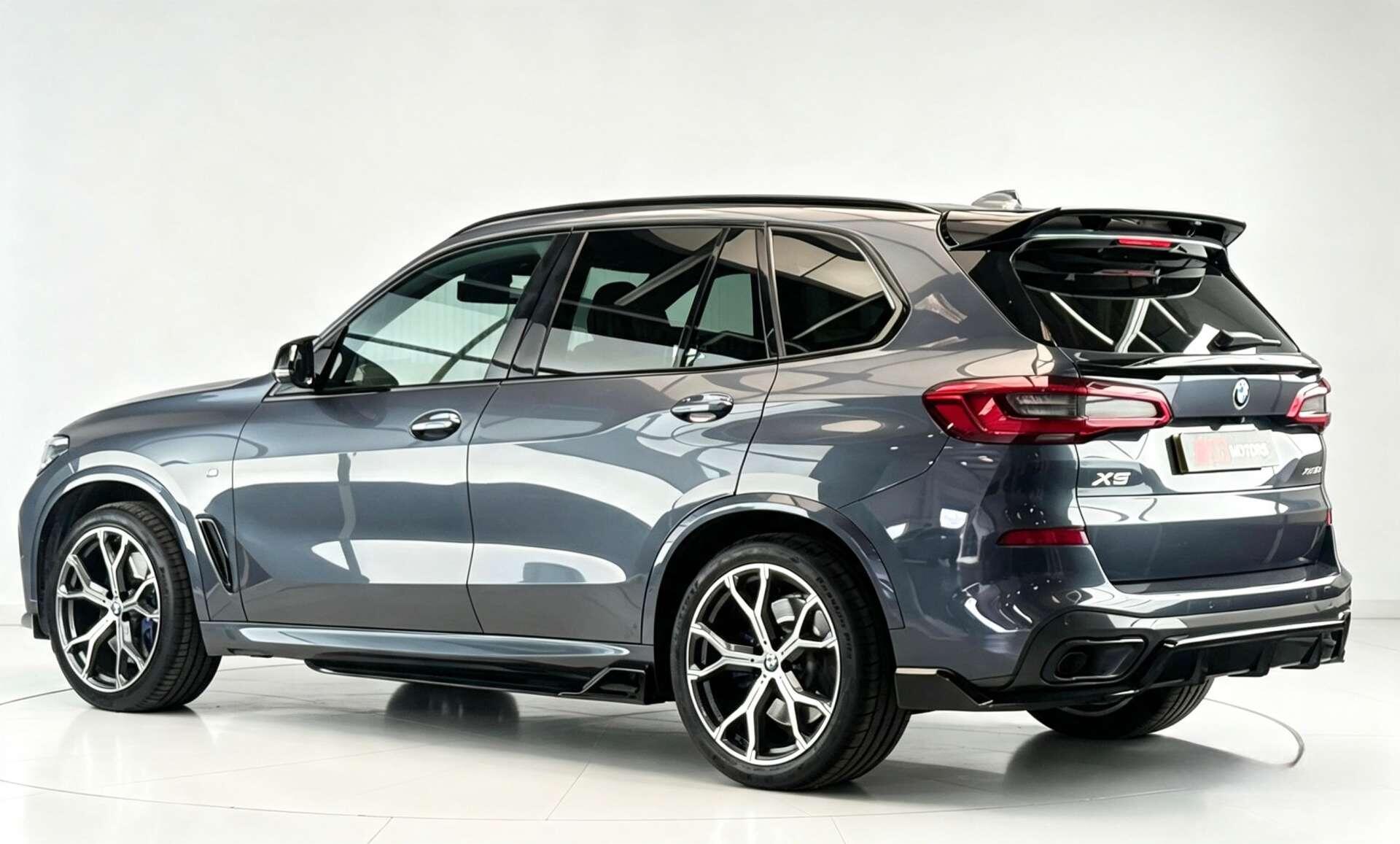 BMW X5 view 9