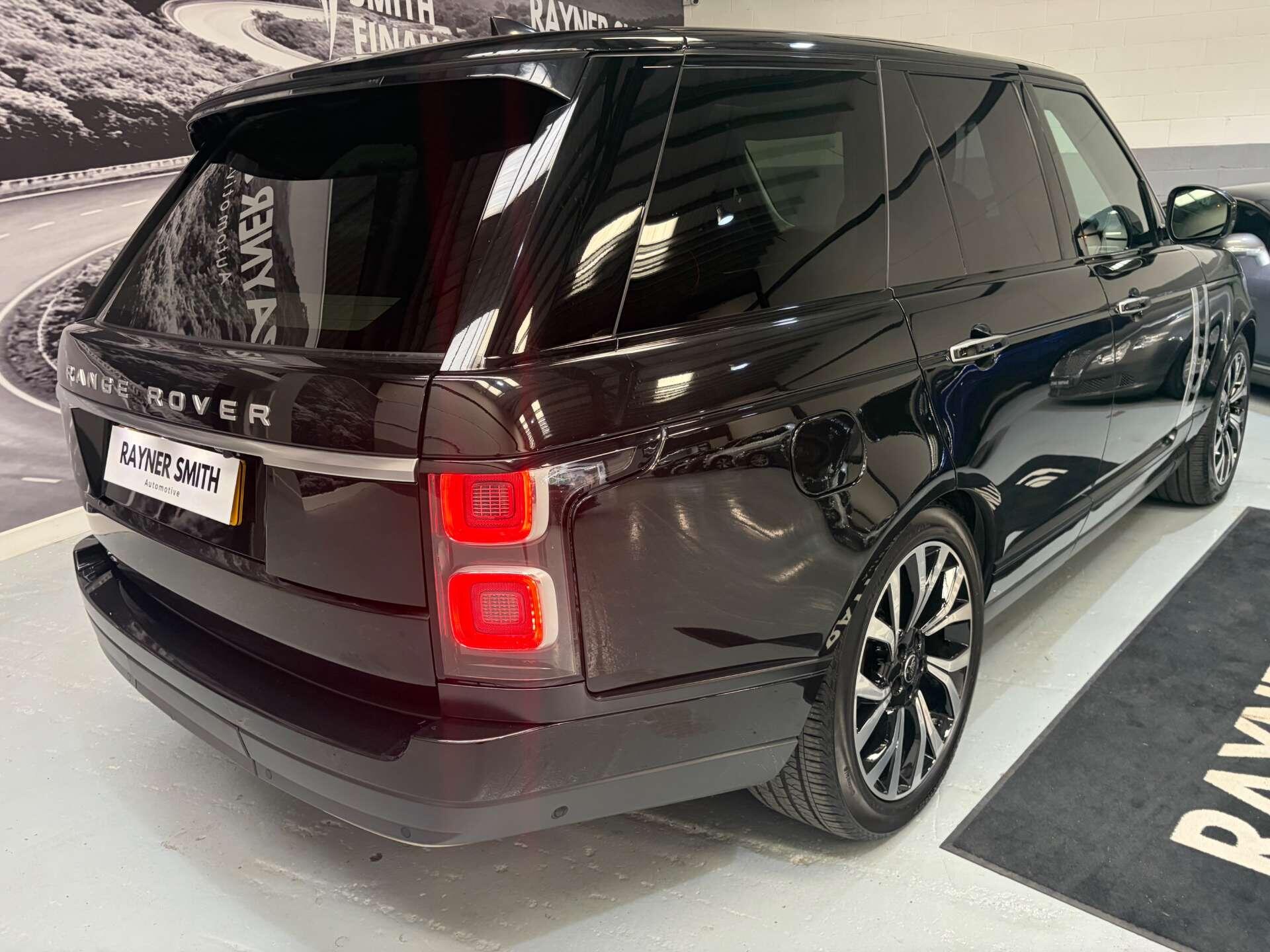 Land Rover Range Rover view 6