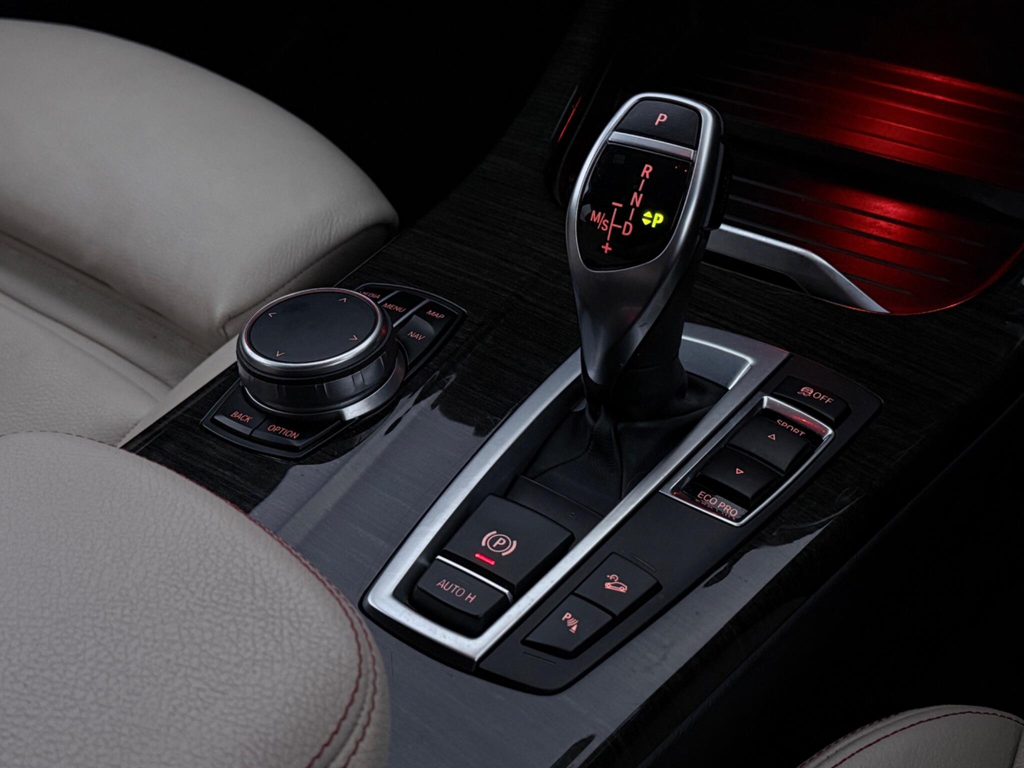 BMW X4 view 20