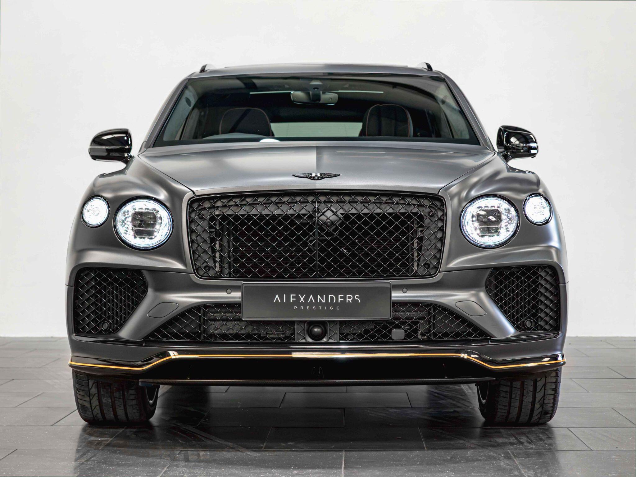 Bentley Bentayga view 10