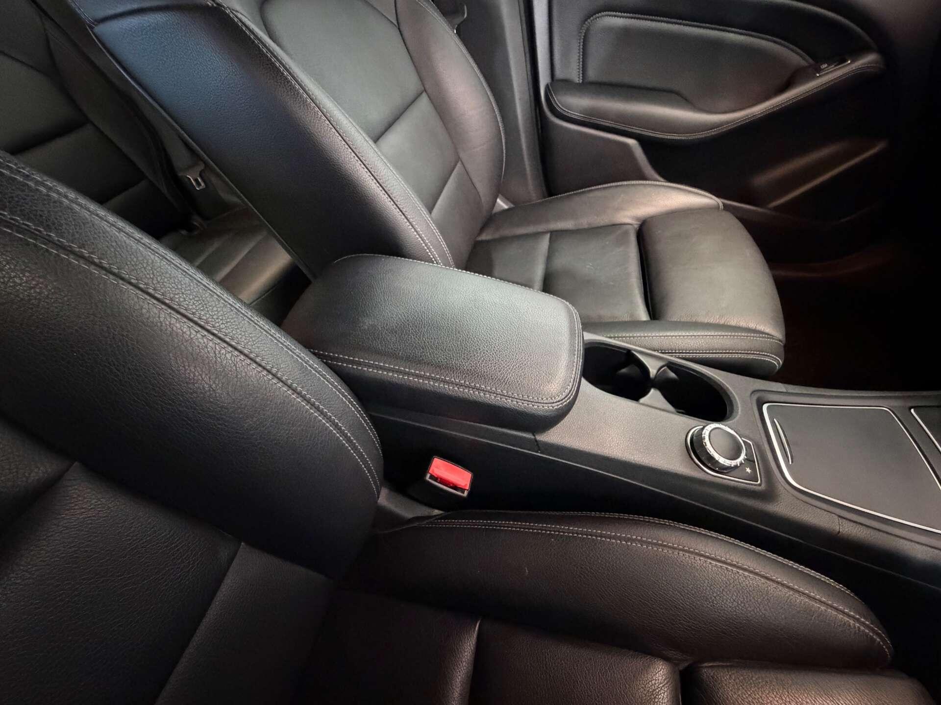 Mercedes-Benz B-Class view 21