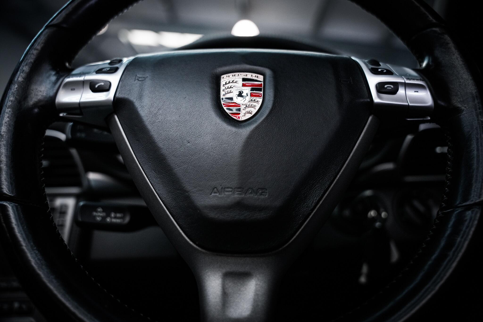 Porsche 911 view 49