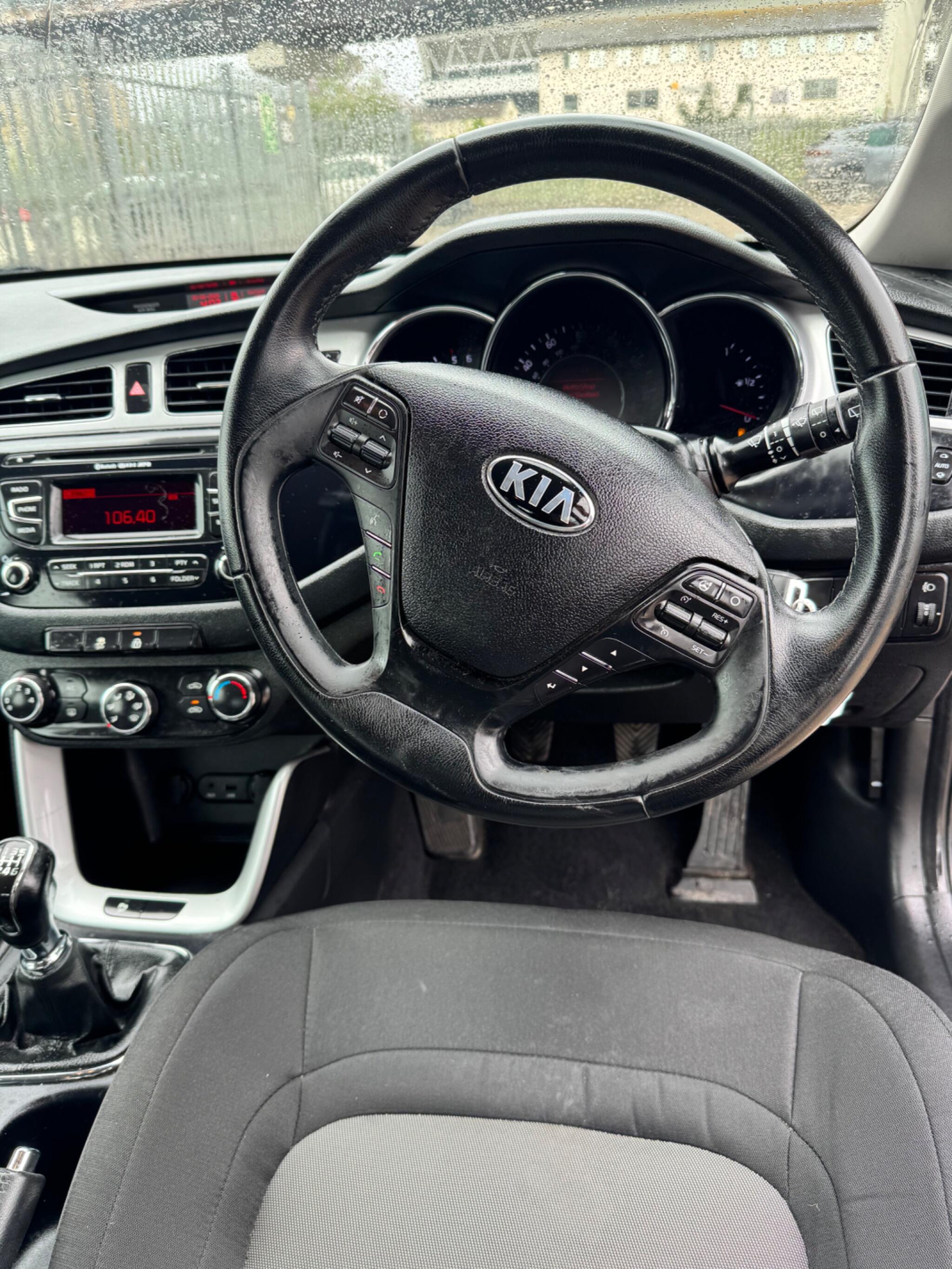 Kia Ceed view 41