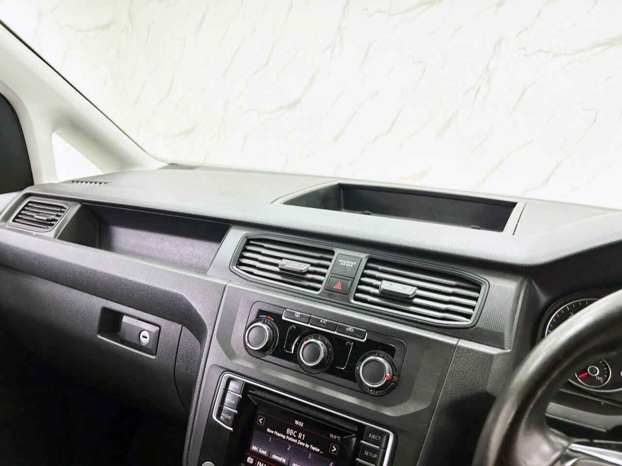 Volkswagen Caddy view 15
