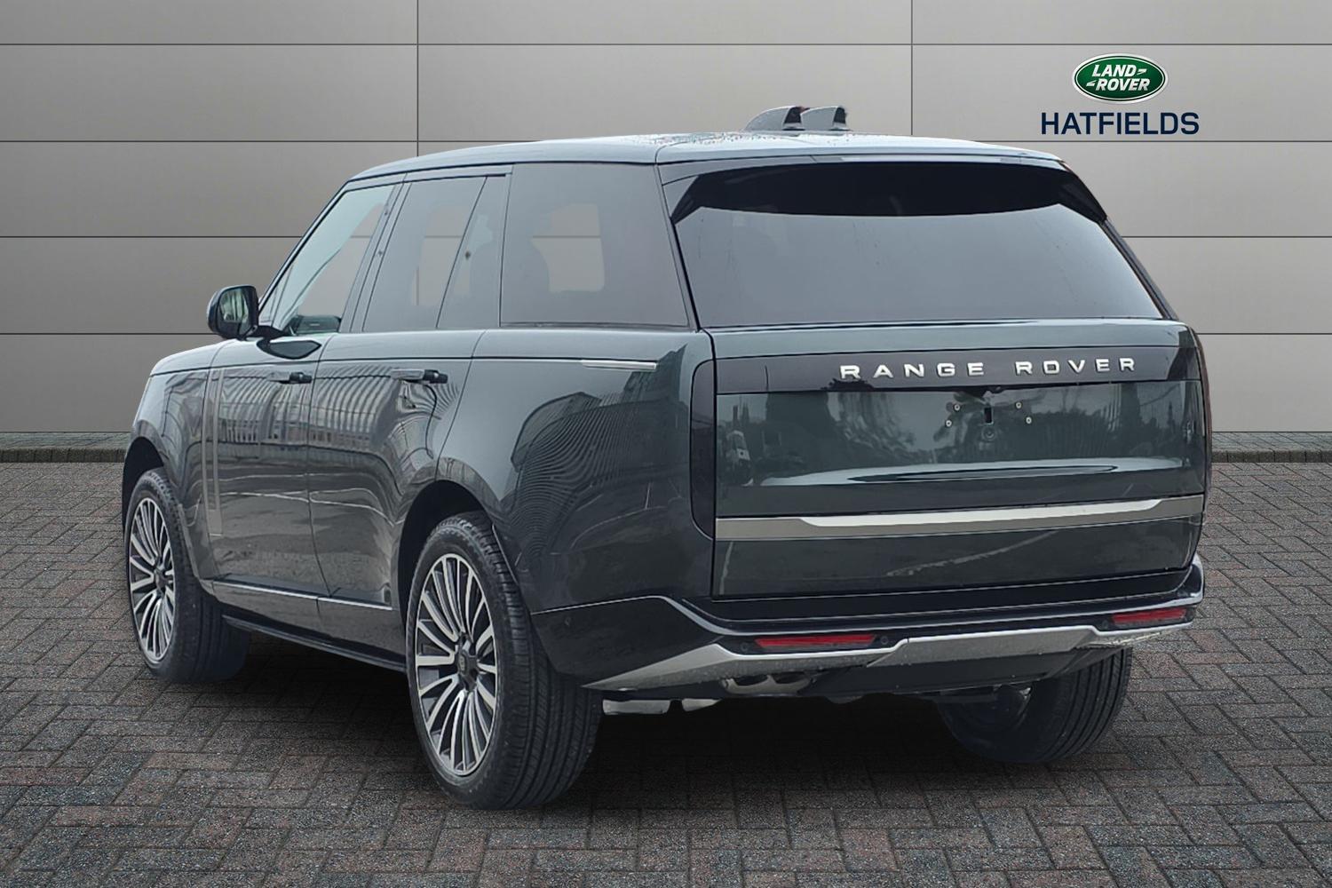Land Rover Range Rover view 2