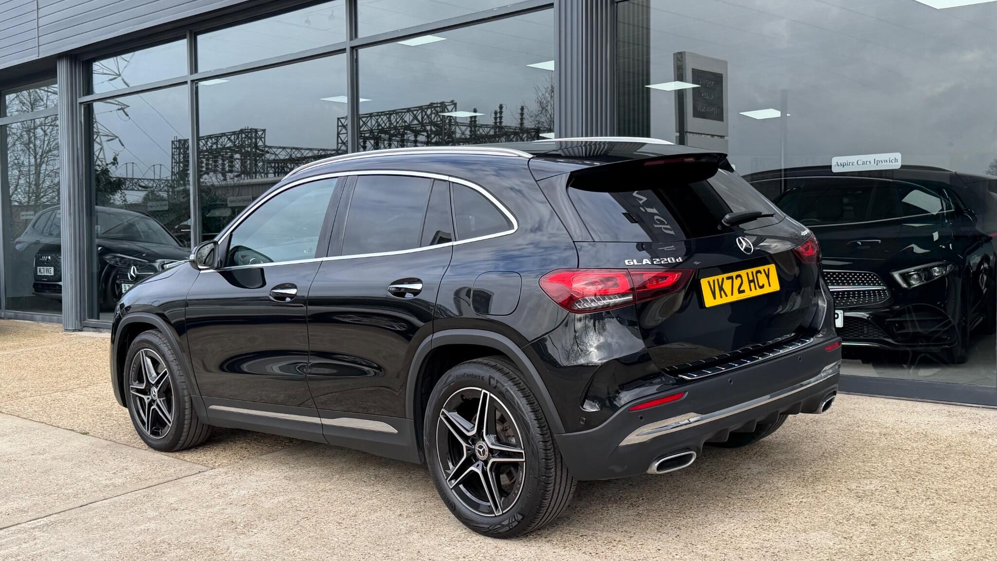 Mercedes-Benz Gla view 6