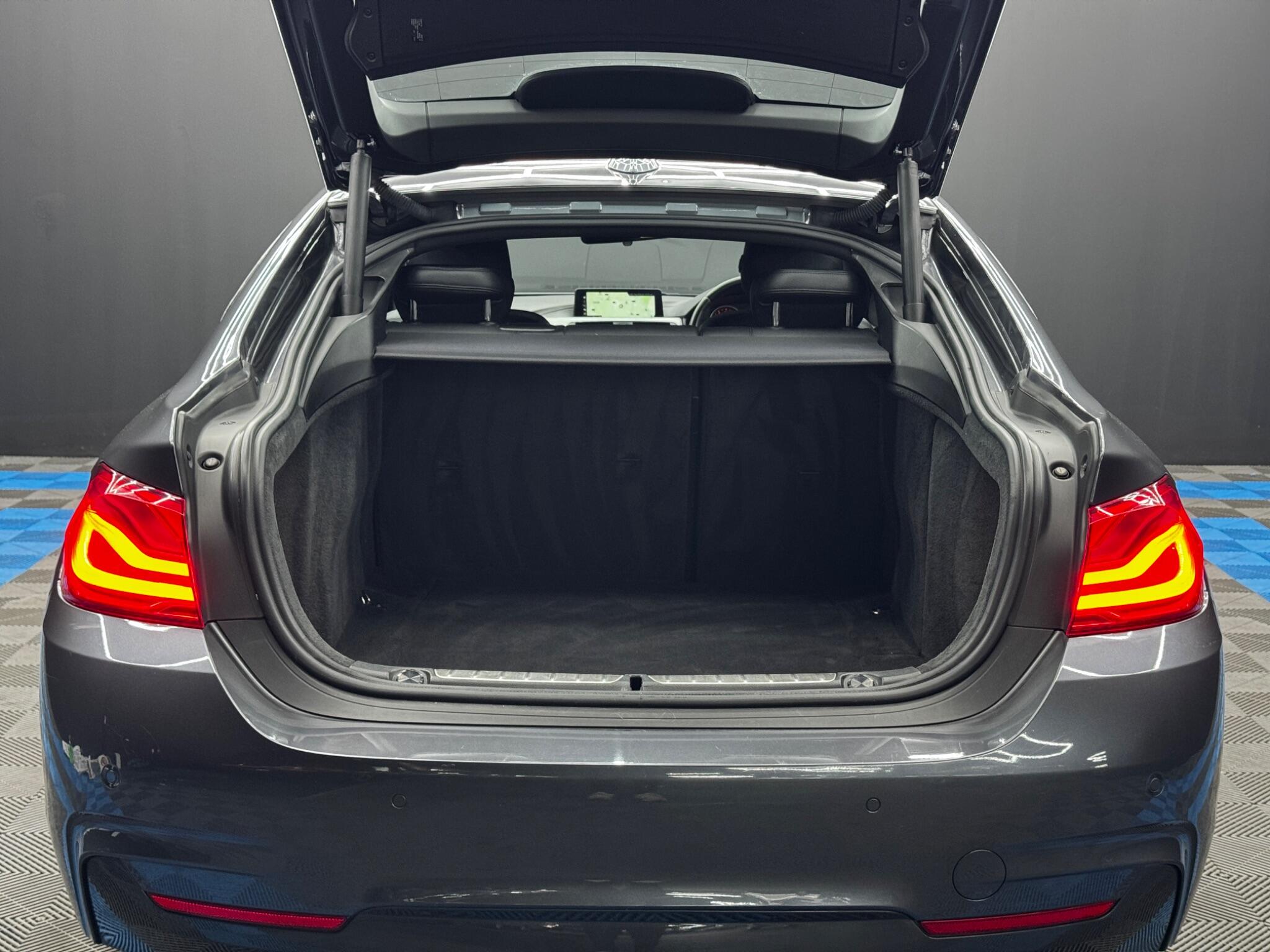 BMW 4 Series view 40