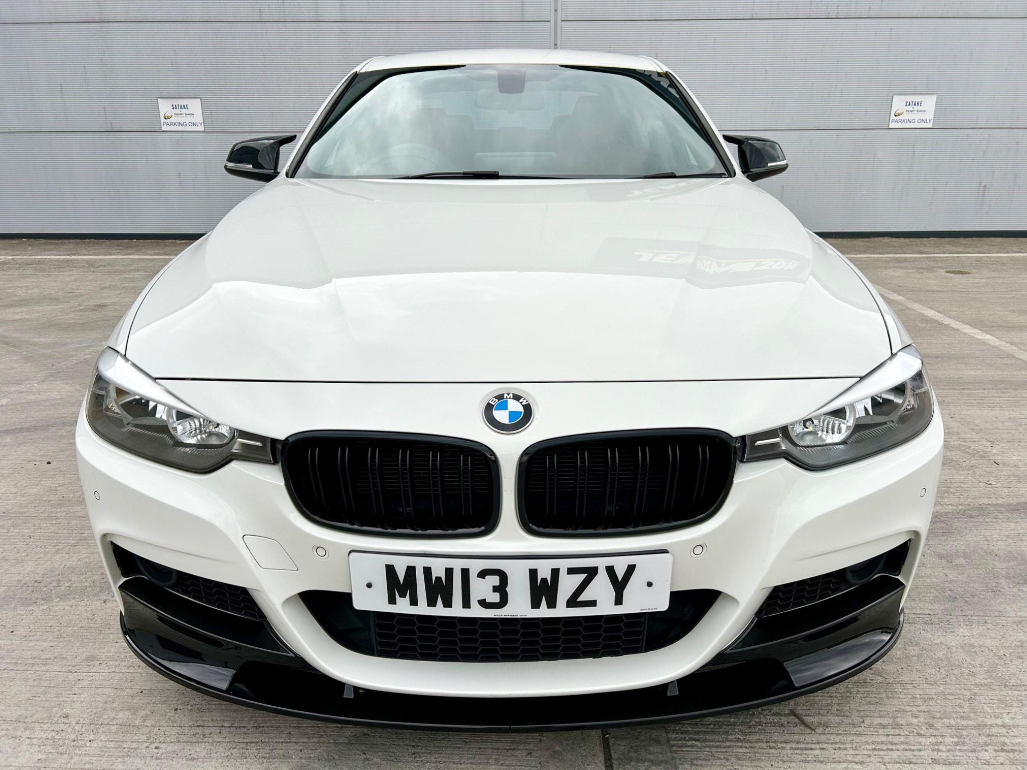 BMW 3 Series view 4