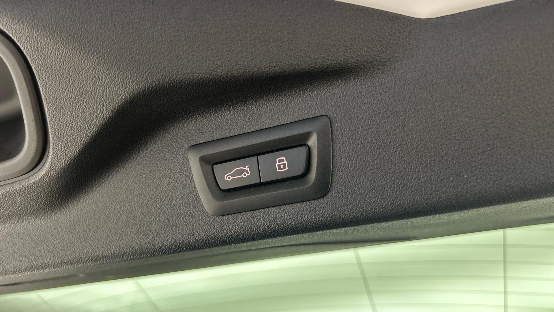 BMW X7 view 43
